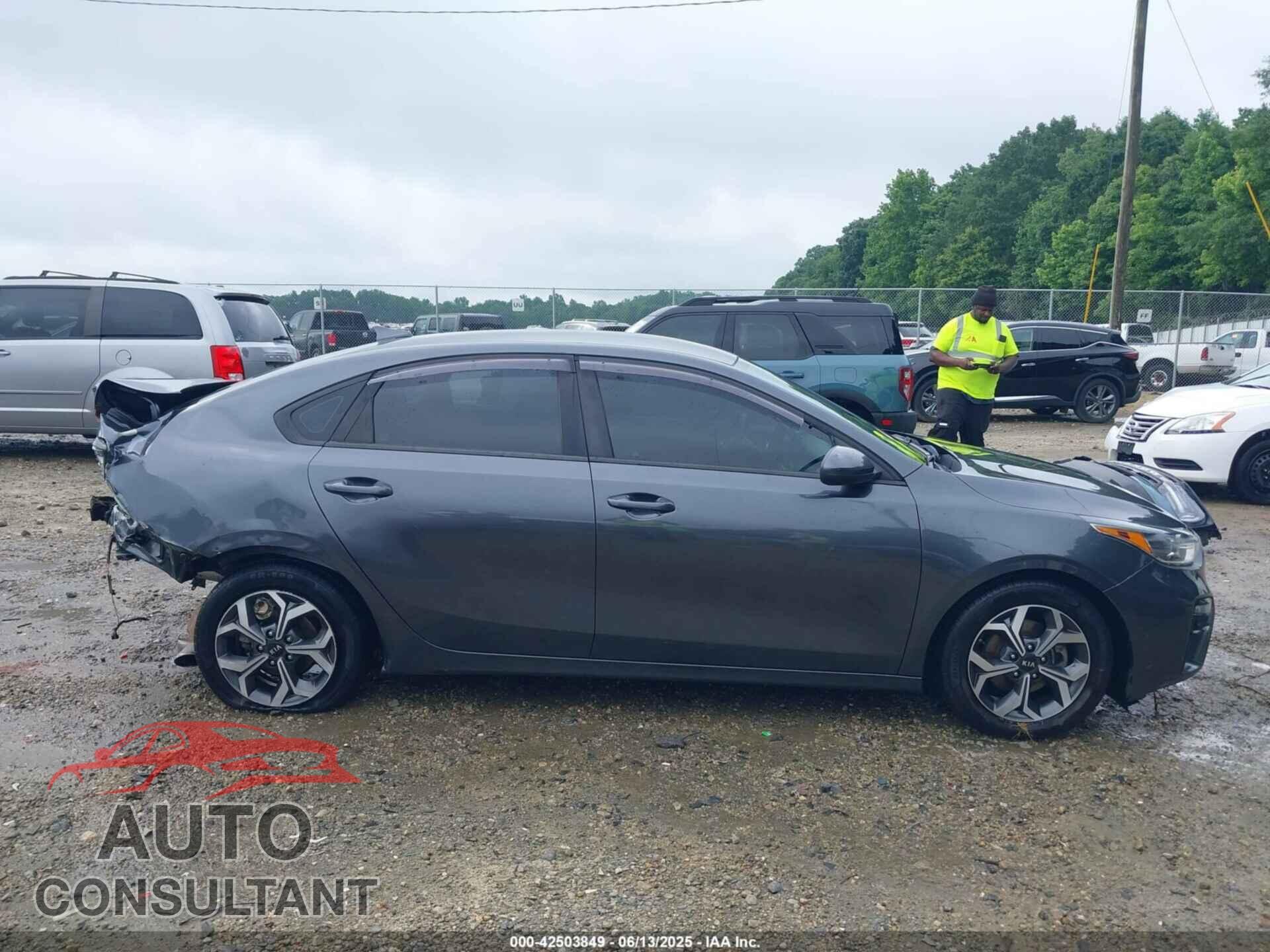 KIA FORTE 2019 - 3KPF24AD4KE084119