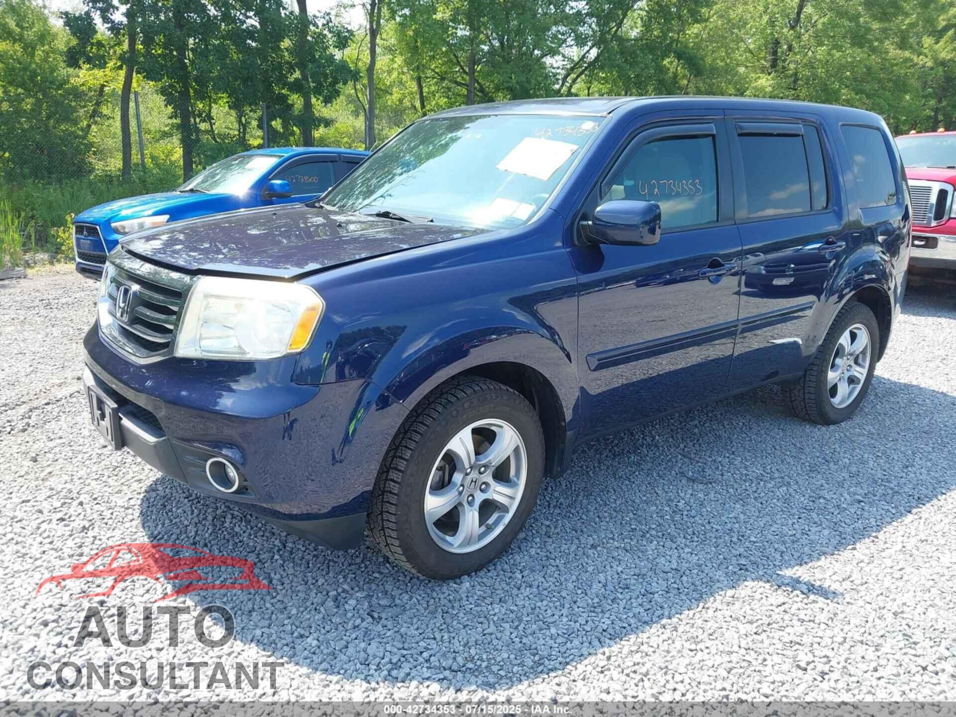 HONDA PILOT 2013 - 5FNYF4H46DB010801
