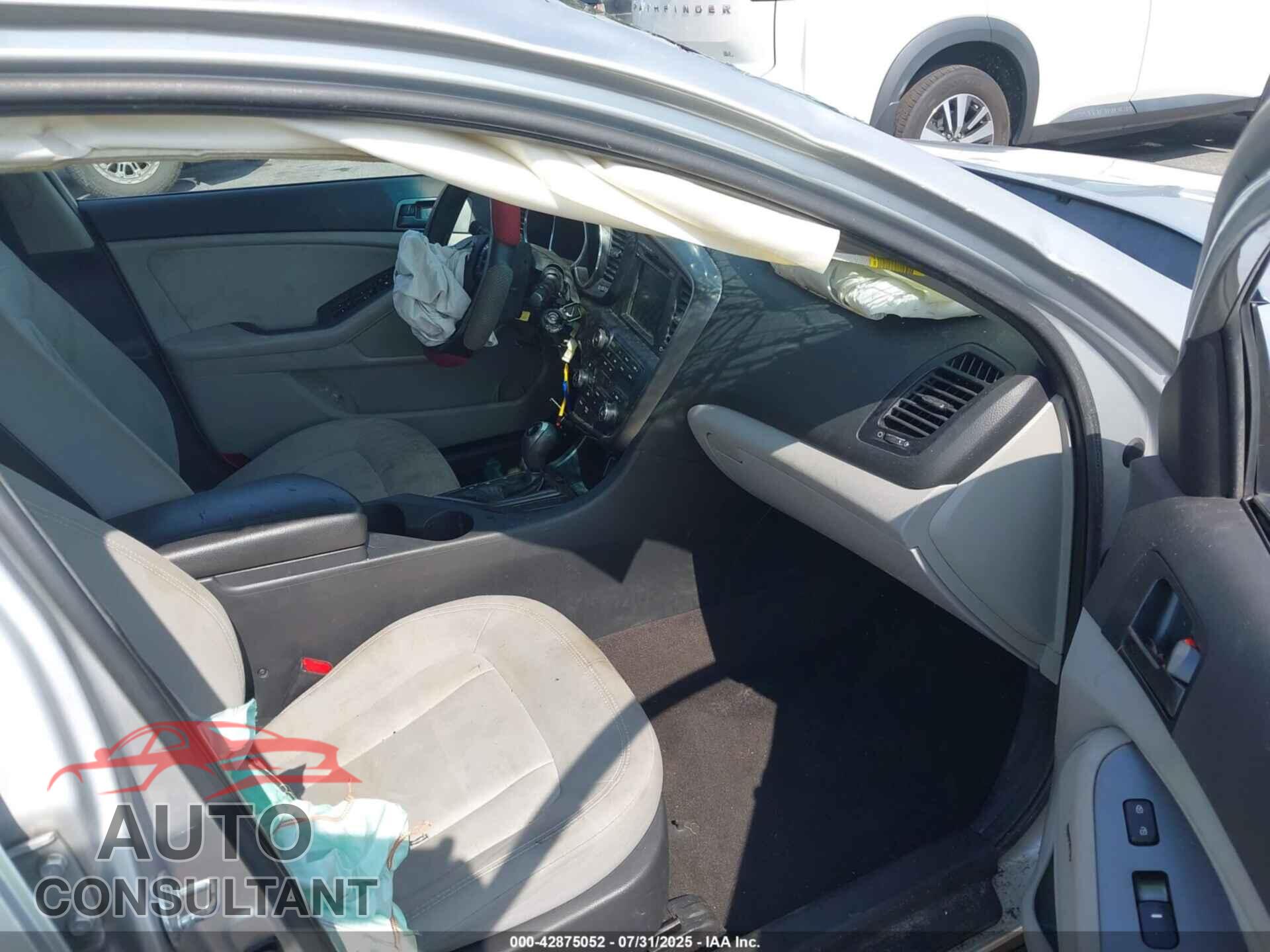 KIA OPTIMA 2011 - KNAGM4A70B5177155