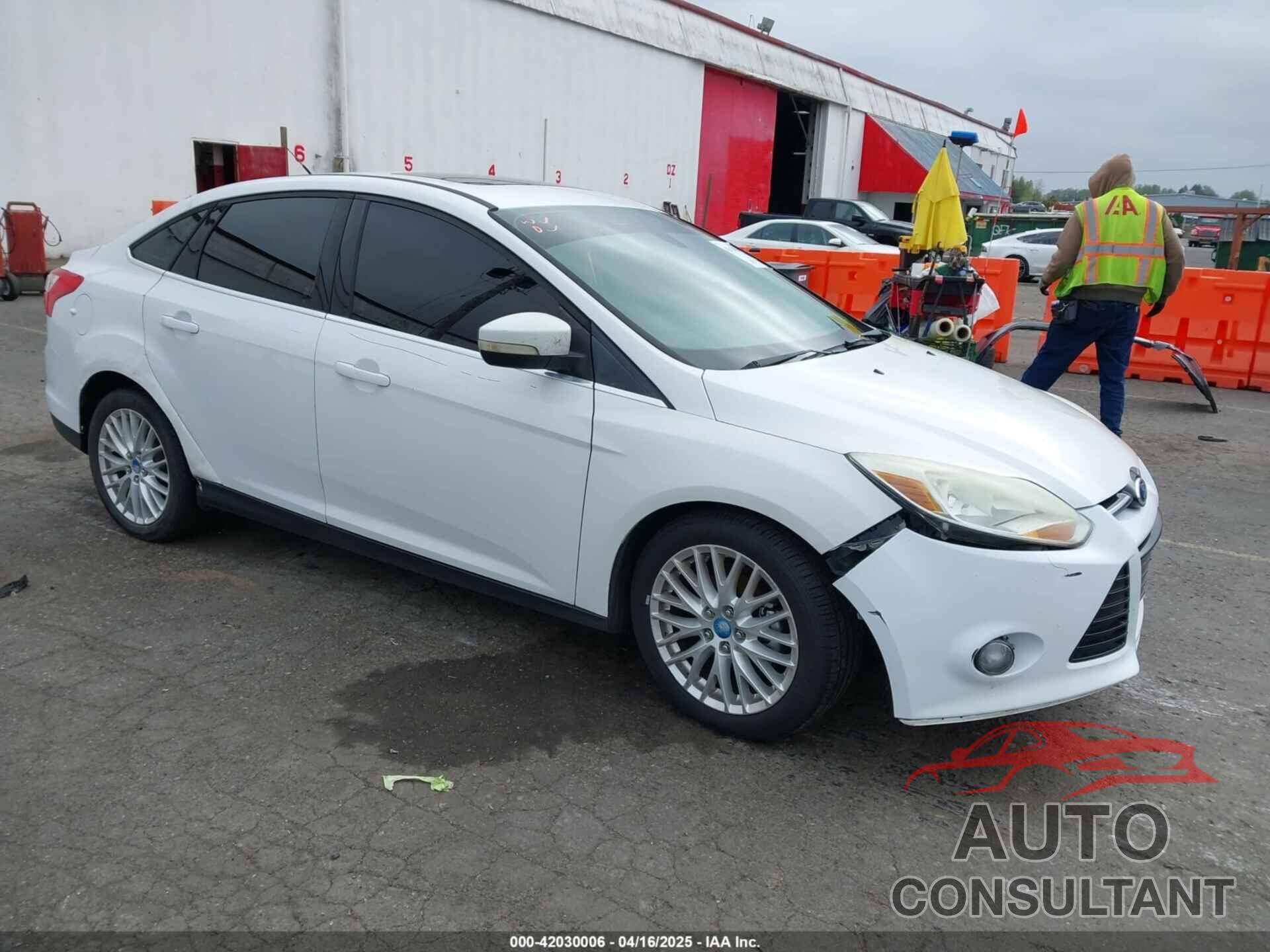 FORD FOCUS 2012 - 1FAHP3H20CL324659