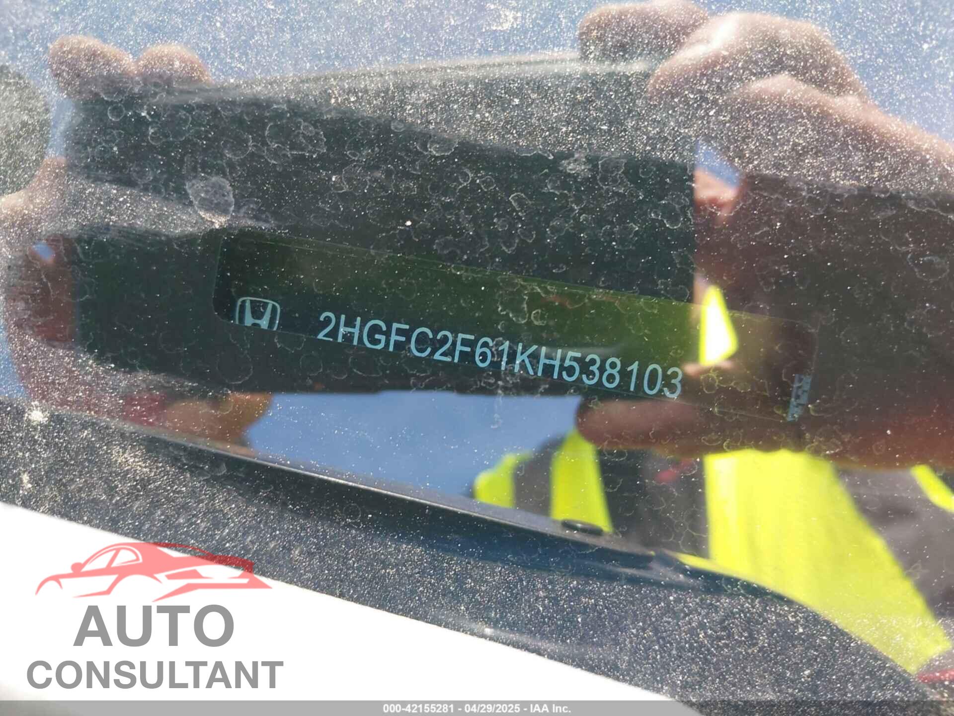 HONDA CIVIC 2019 - 2HGFC2F61KH538103