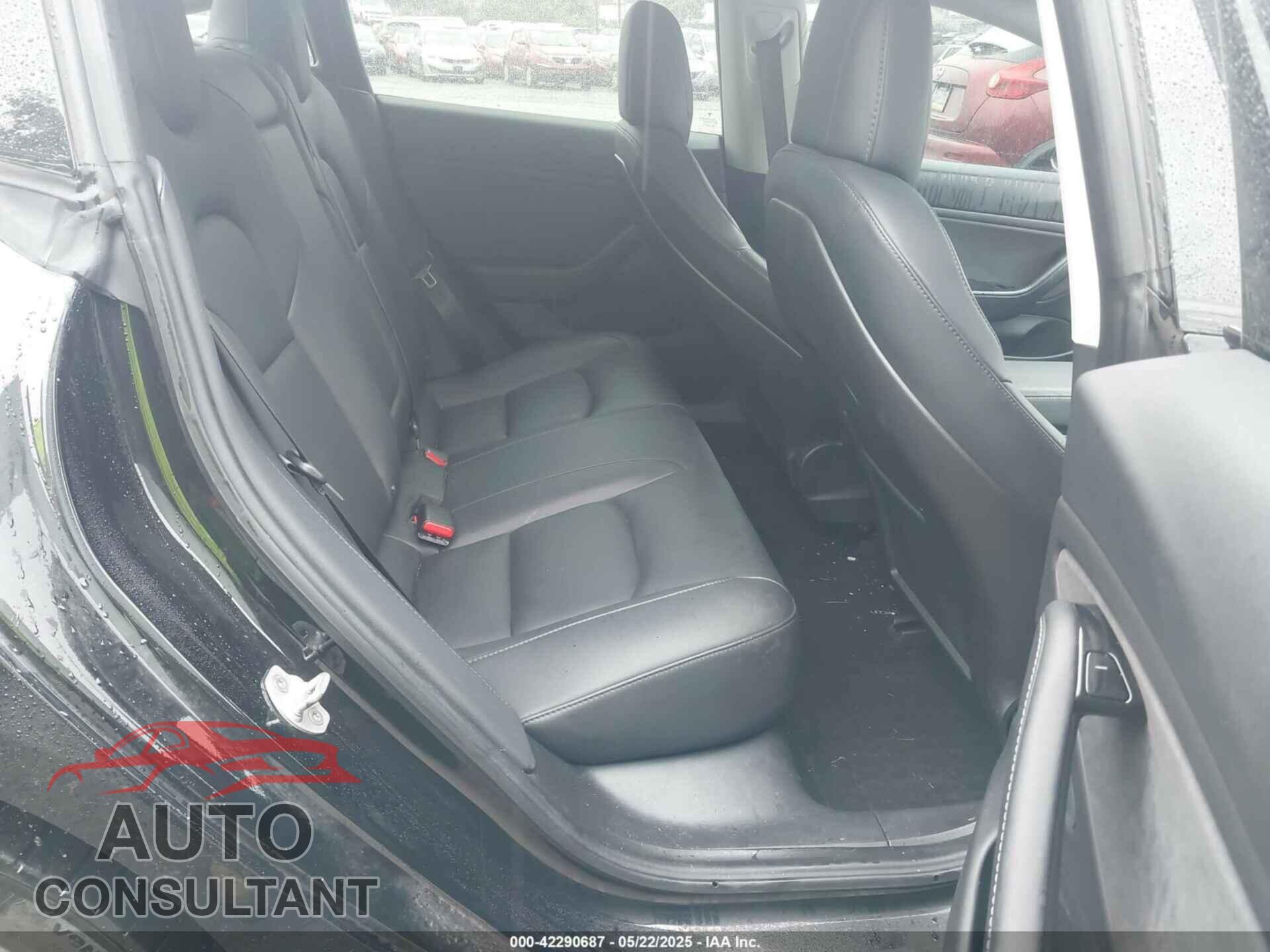 TESLA MODEL 3 2018 - 5YJ3E1EB1JF170479
