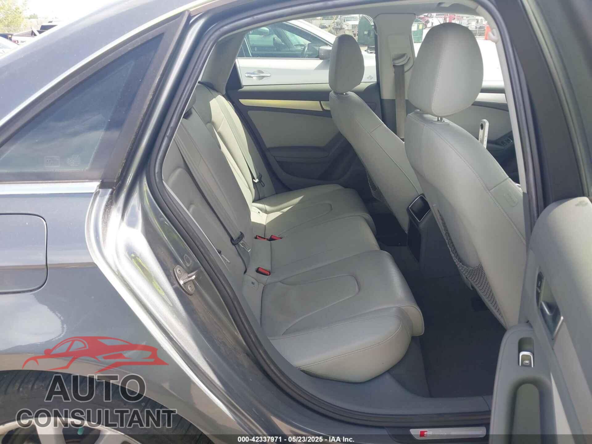AUDI A4 2014 - WAUBFAFL7EA068891