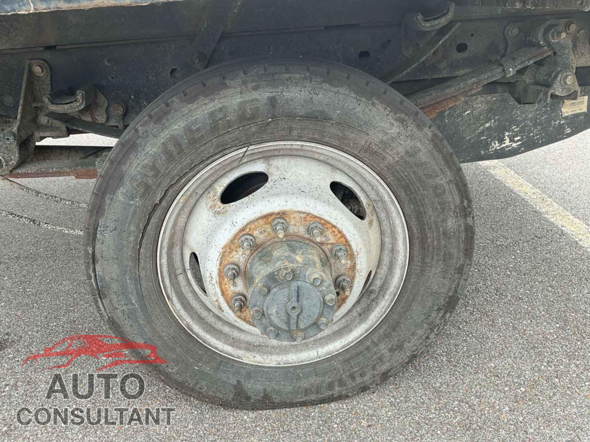 FORD F-550 CHASSIS 2017 - 1FDUF5HT9HEE05781