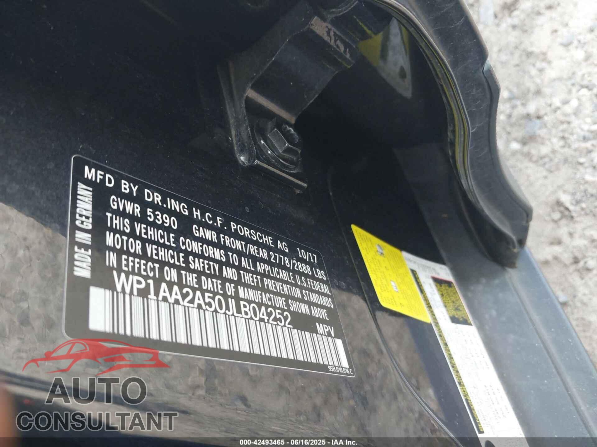 PORSCHE MACAN 2018 - WP1AA2A50JLB04252