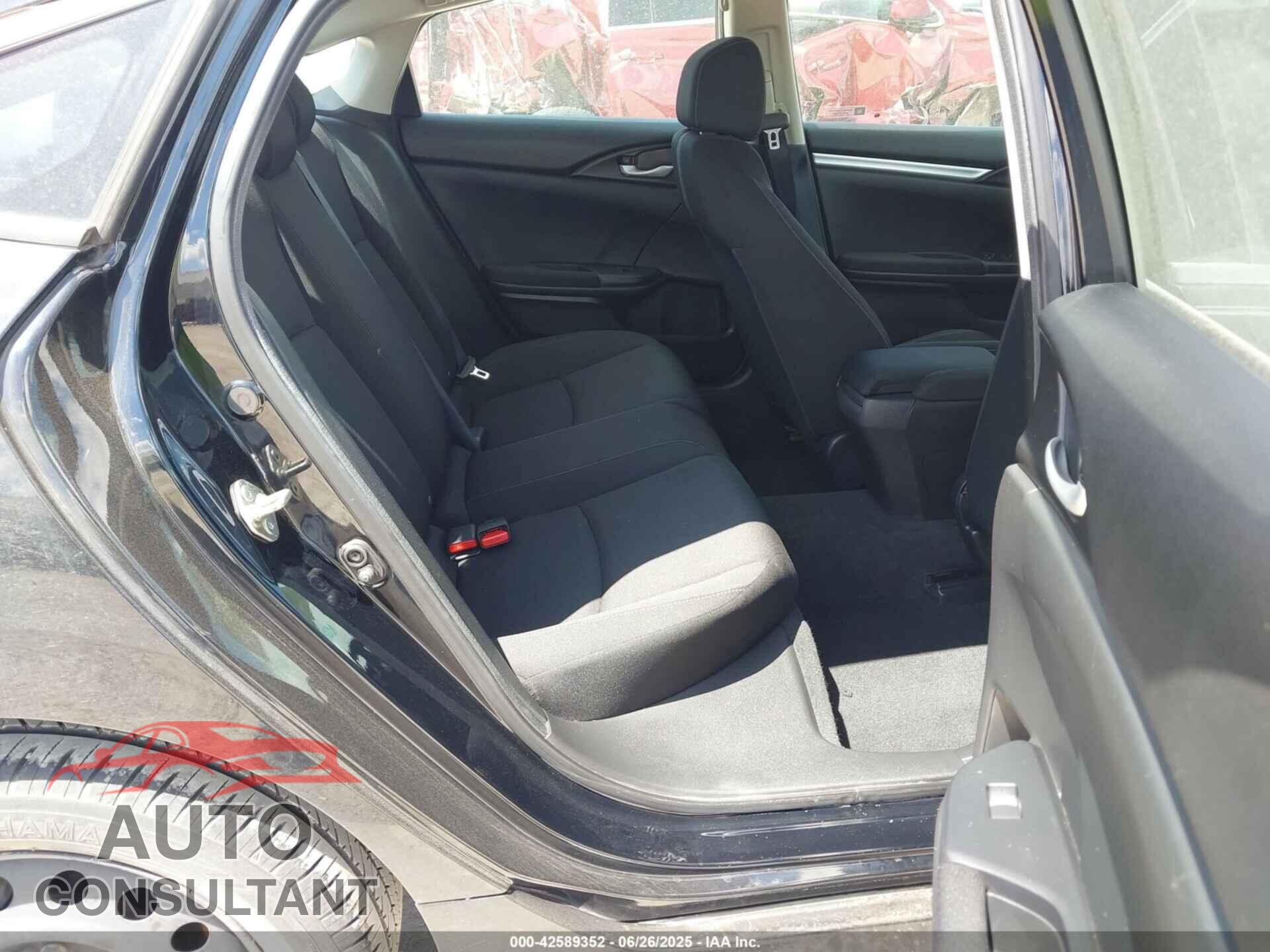 HONDA CIVIC 2018 - 19XFC2F59JE016268