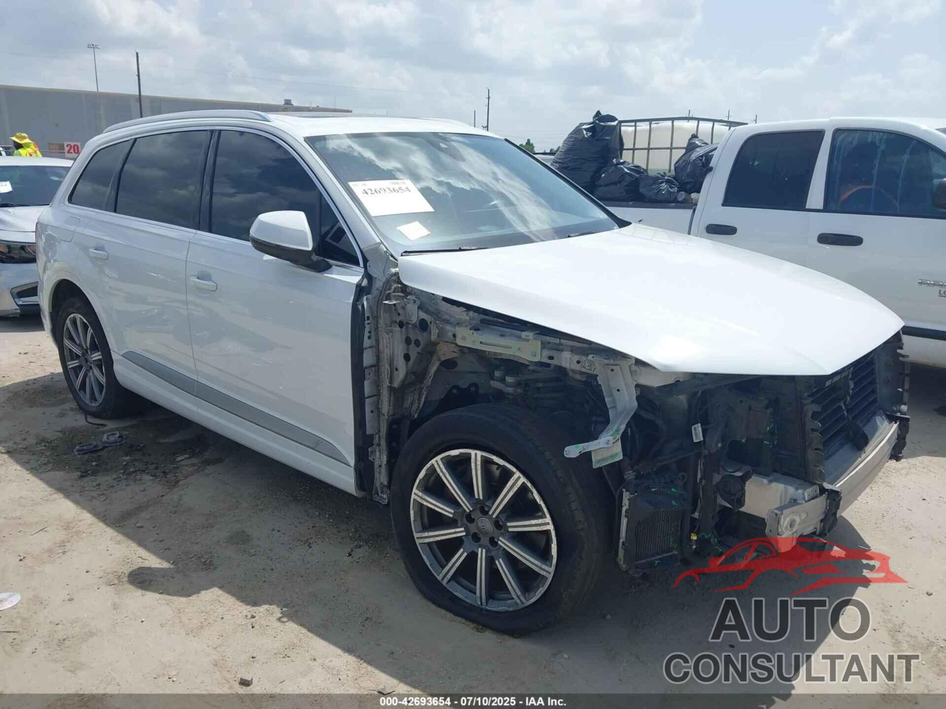 AUDI Q7 2018 - WA1LAAF78JD002765