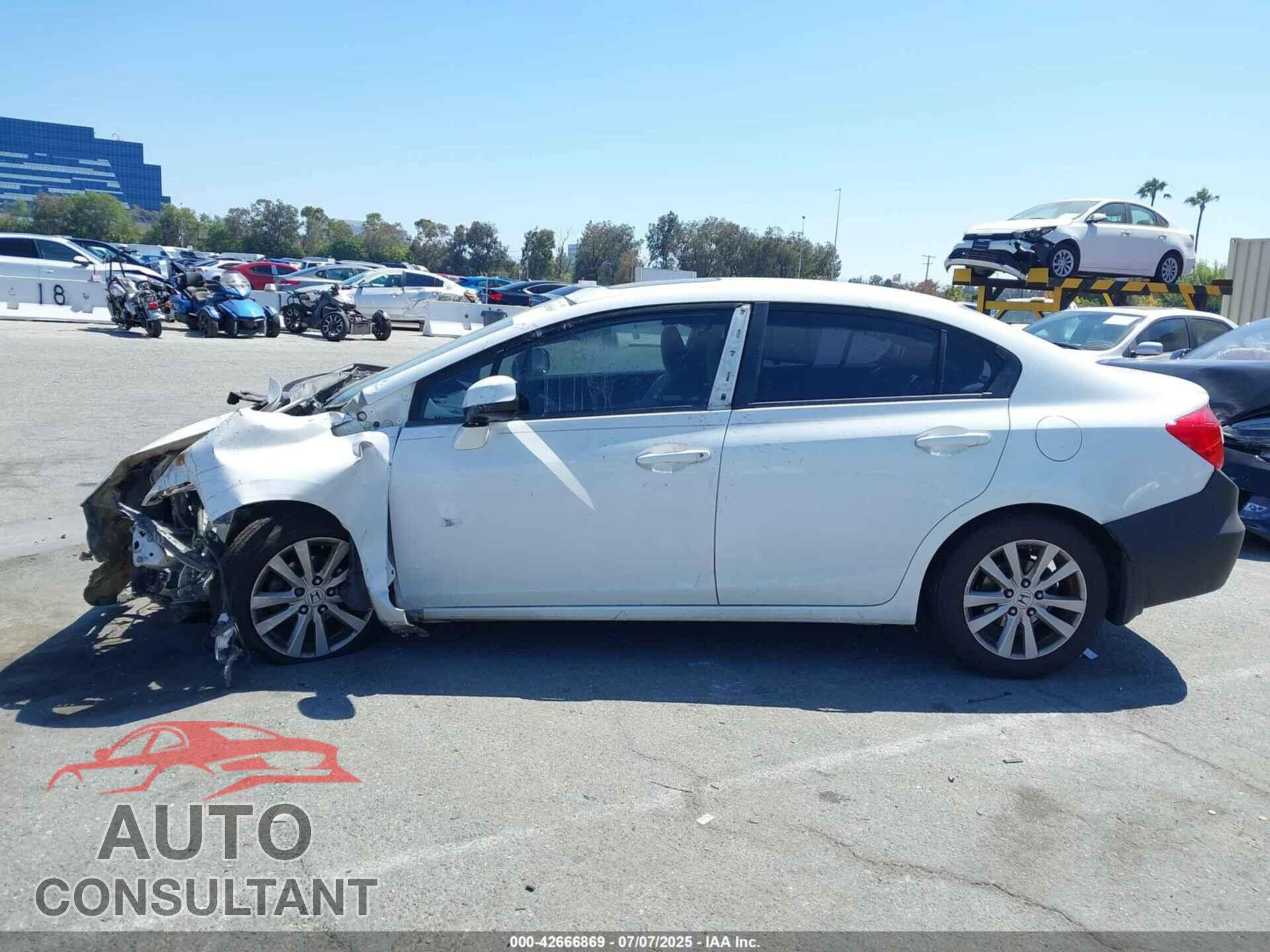 HONDA CIVIC 2012 - 2HGFB2F83CH588958