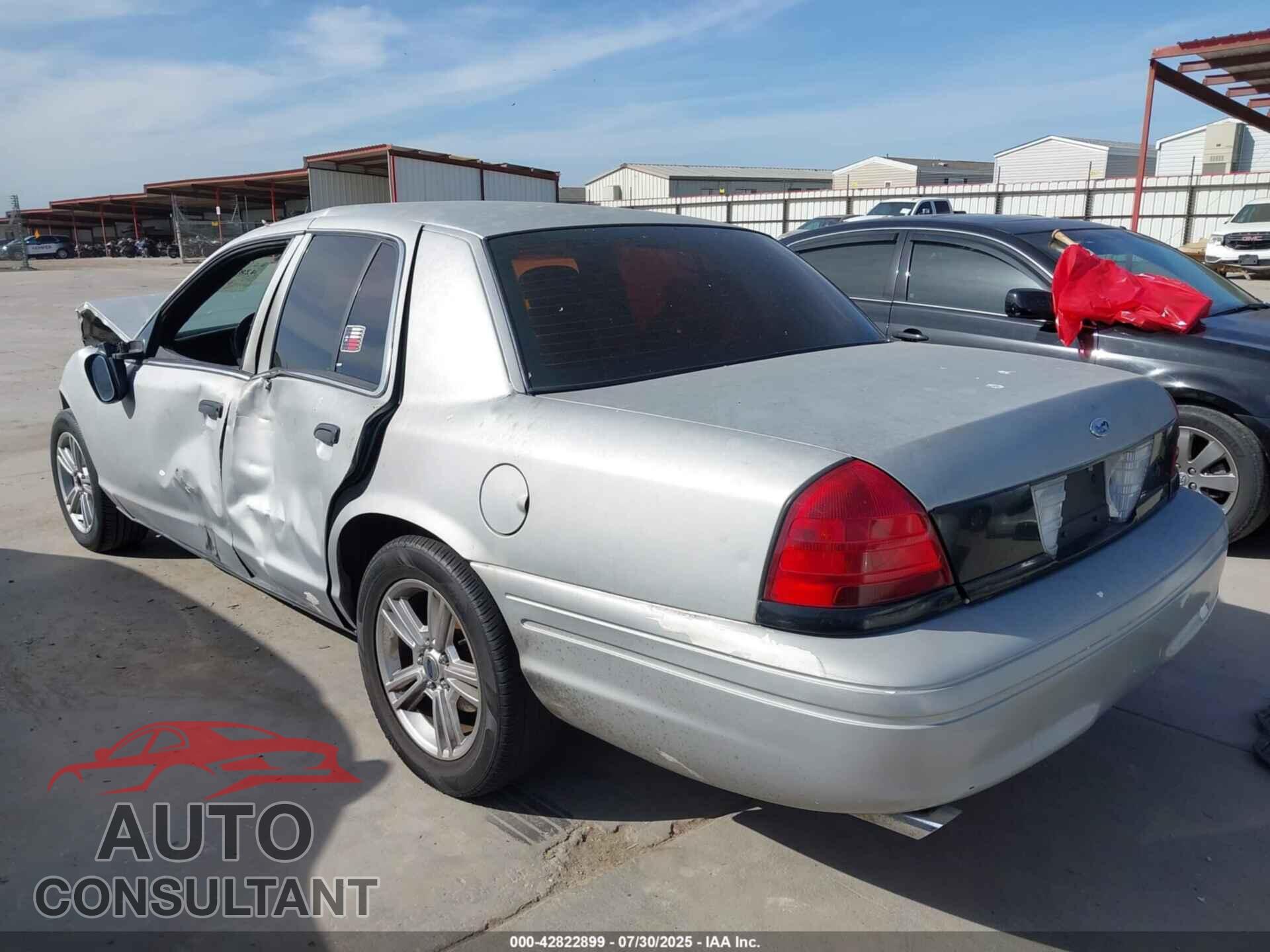 FORD CROWN VICTORIA 2011 - 2FABP7BV2BX157318