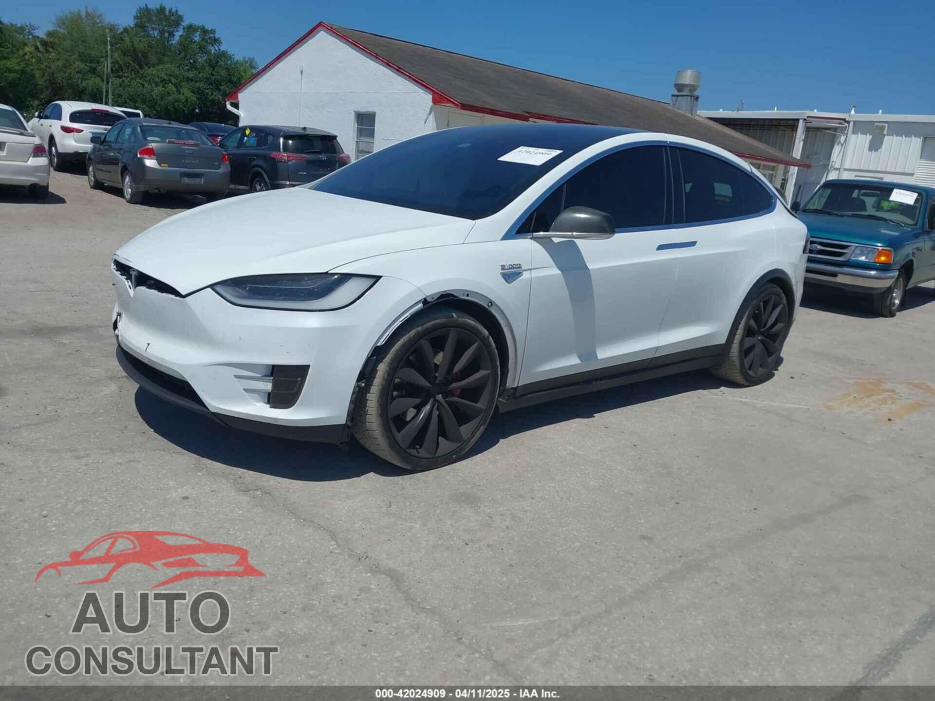 TESLA MODEL X 2016 - 5YJXCBE41GF016264