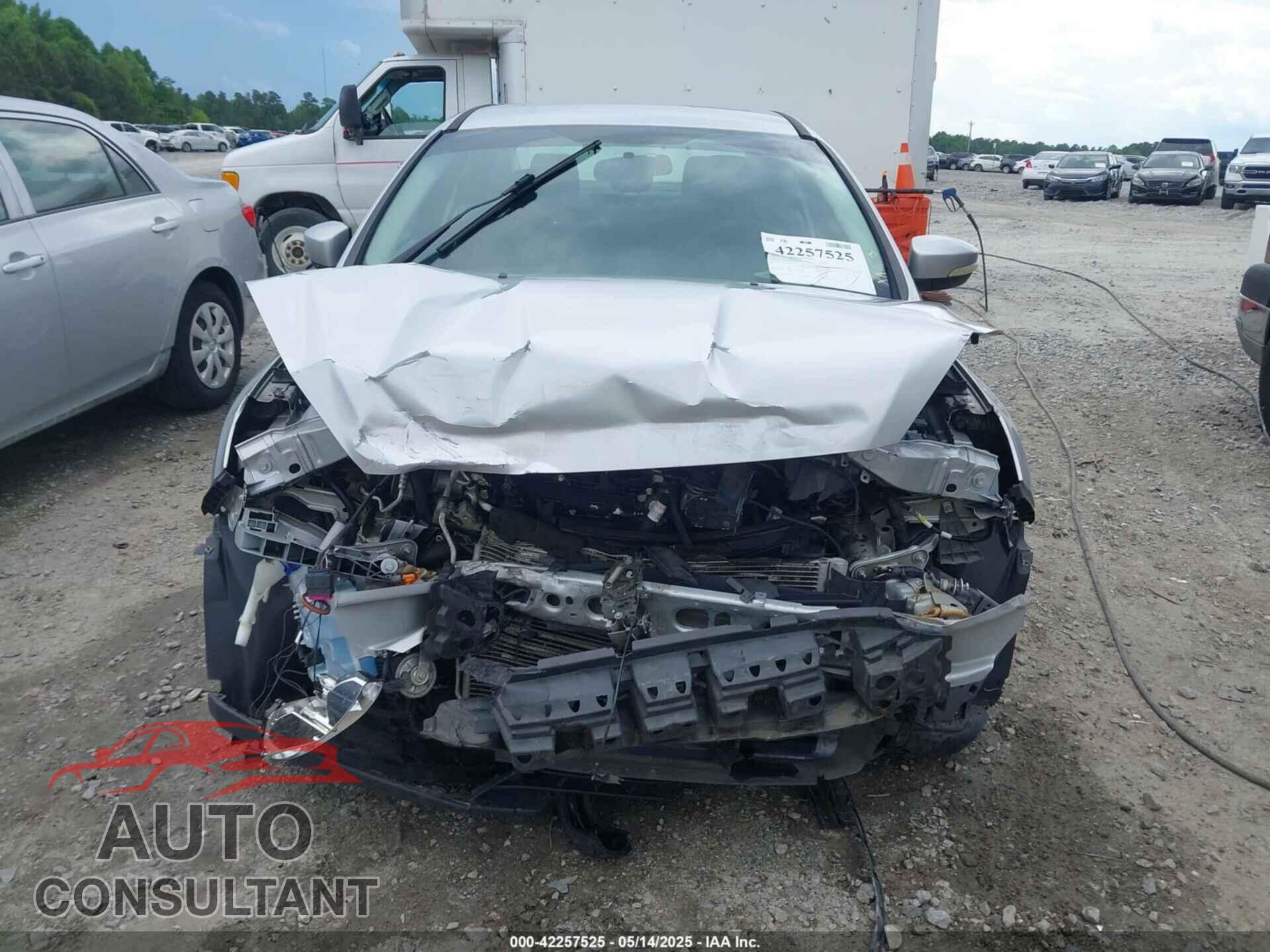 FORD FOCUS 2015 - 1FADP3F25FL371739