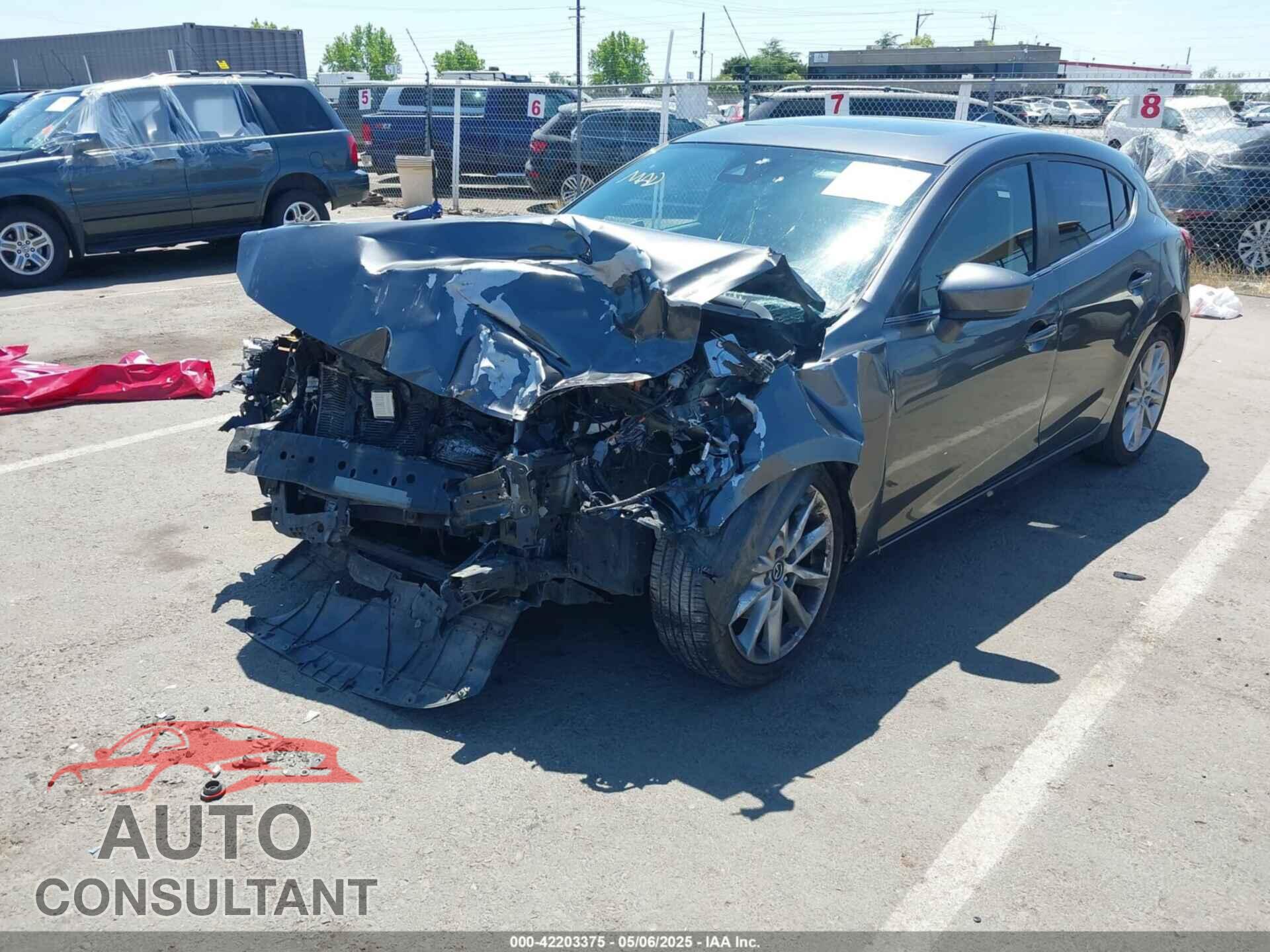MAZDA MAZDA3 2017 - JM1BN1M36H1139091