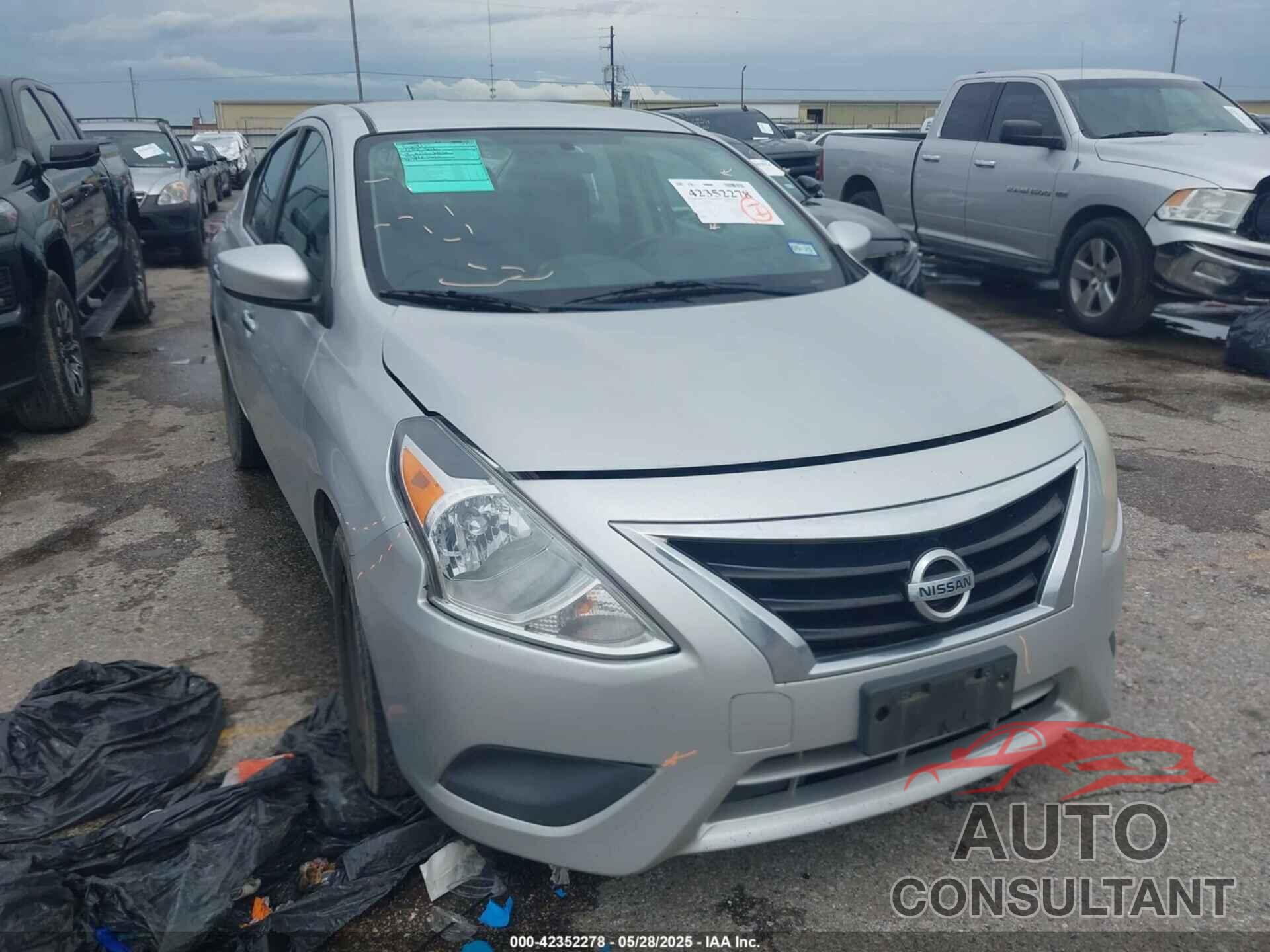 NISSAN VERSA 2019 - 3N1CN7AP0KL852246