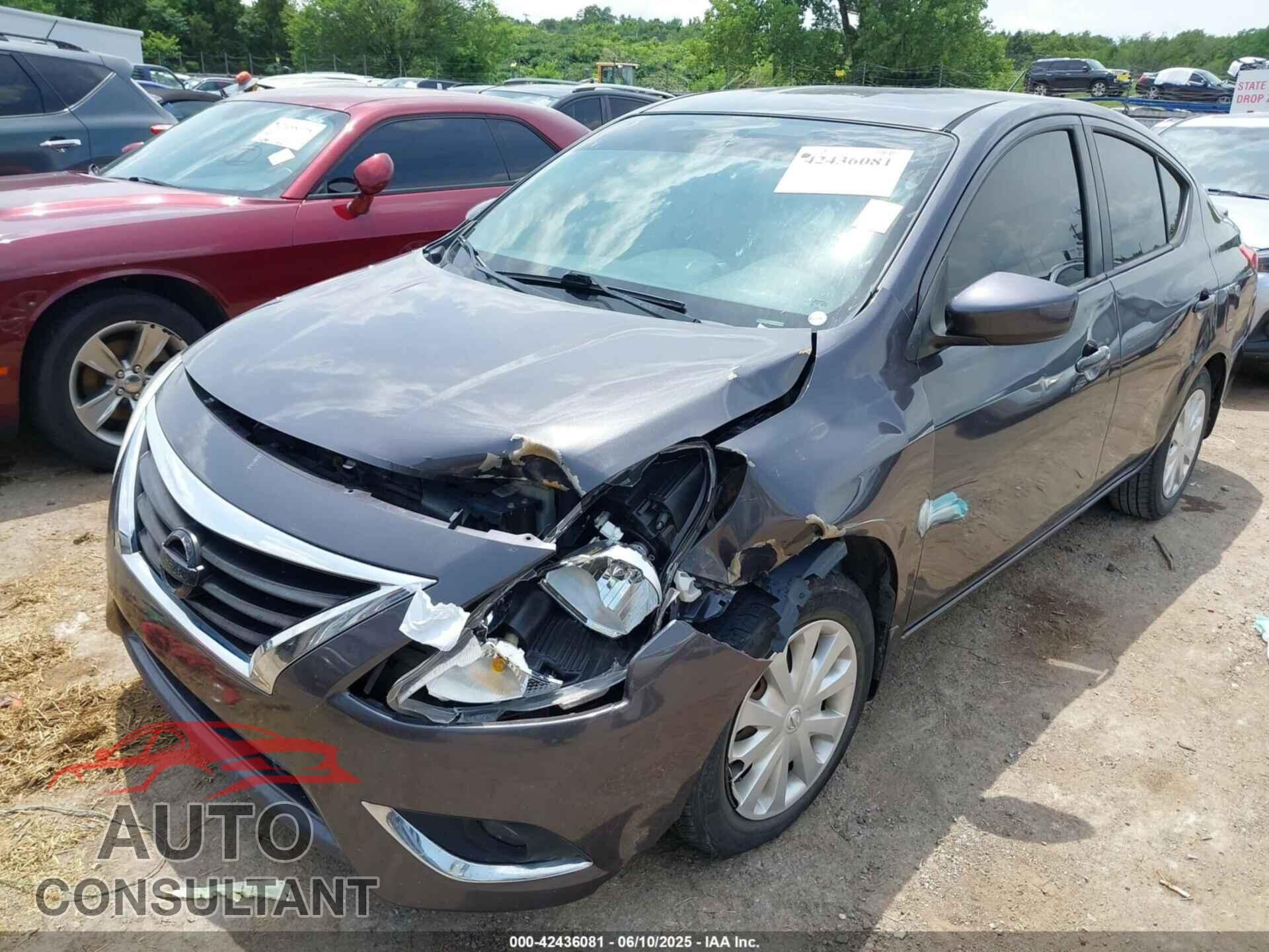 NISSAN VERSA 2015 - 3N1CN7AP2FL929818