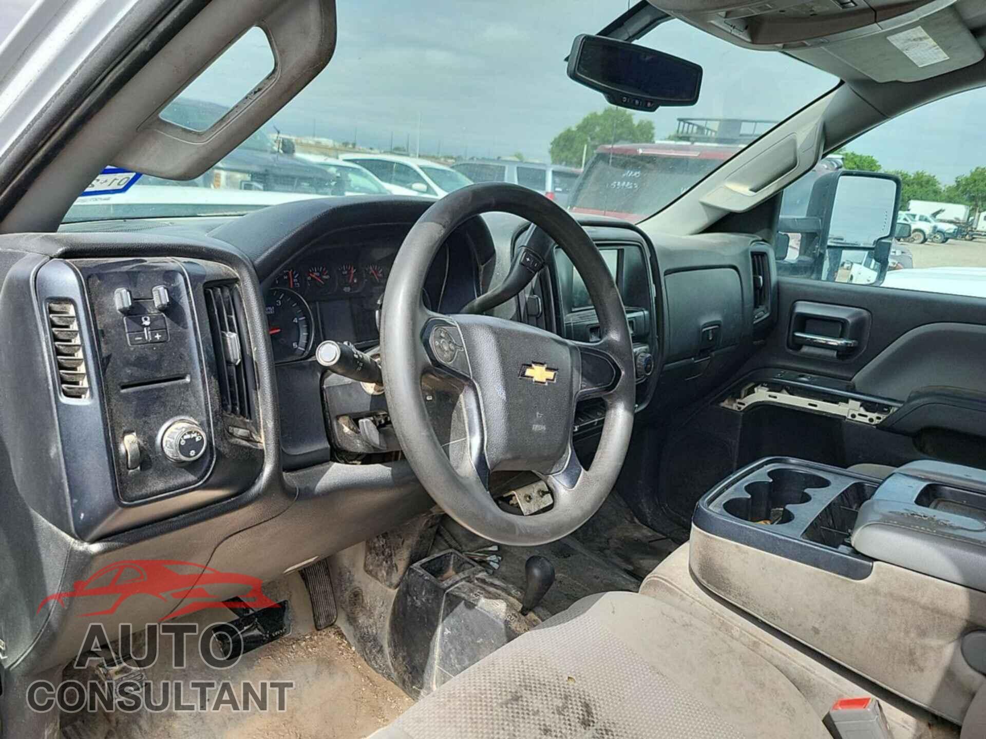 CHEVROLET SILVERADO 2018 - 1GB4KYCY7JF148502