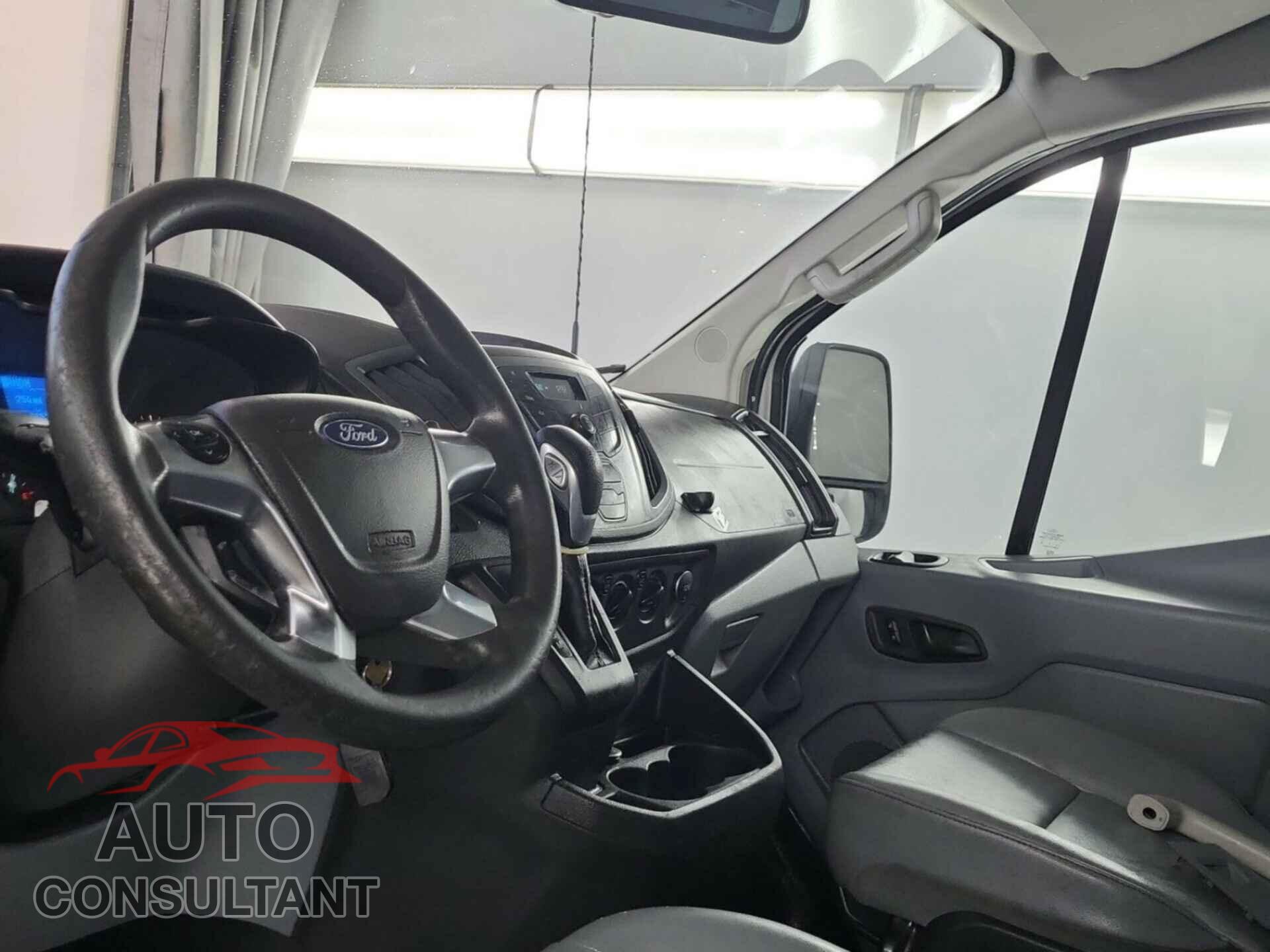 FORD TRANSIT 2015 - 1FTNE1YM7FKB30066