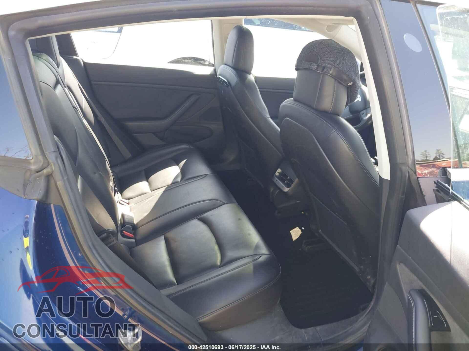 TESLA MODEL 3 2018 - 5YJ3E1EBXJF092106