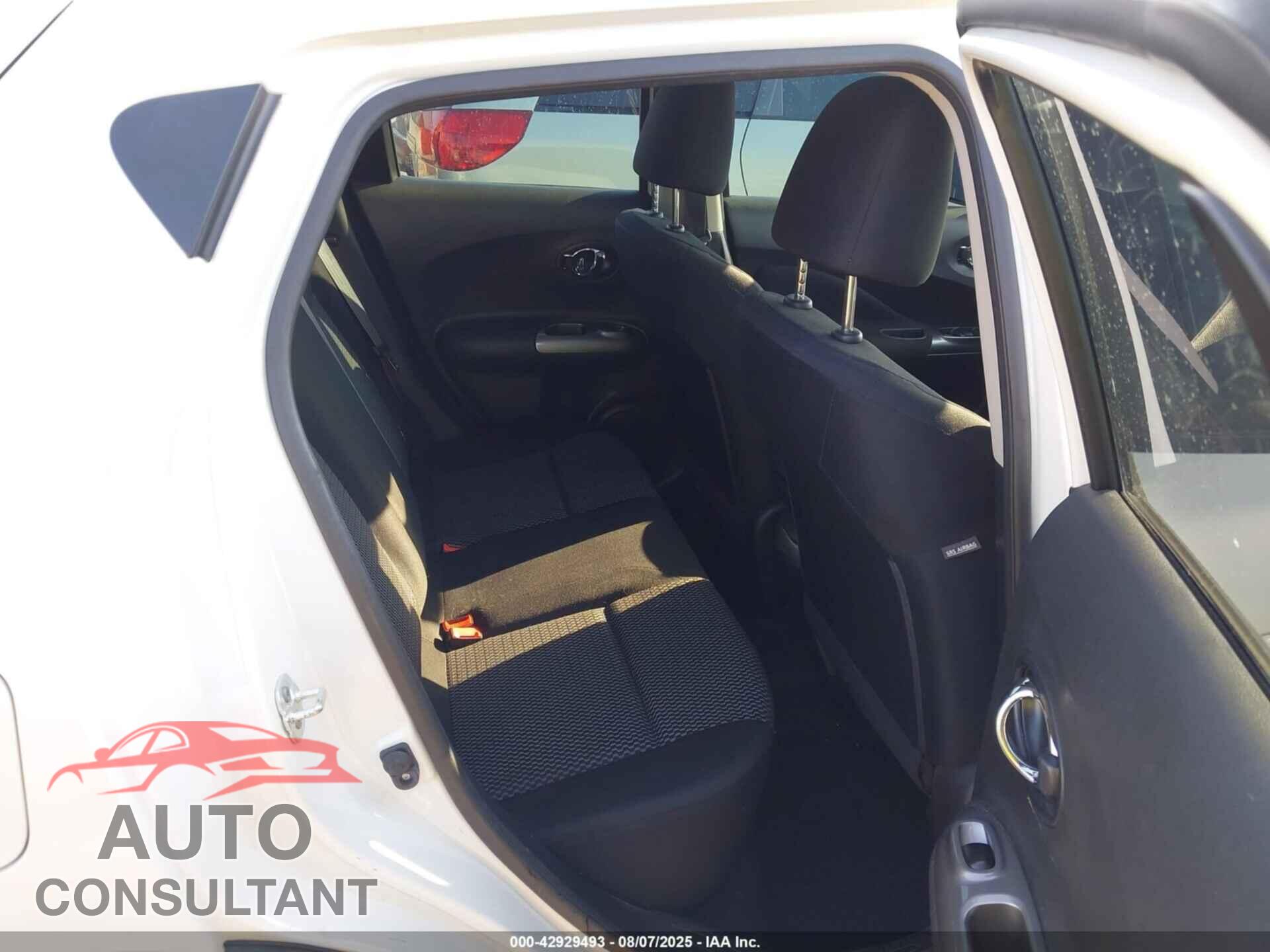 NISSAN JUKE 2015 - JN8AF5MR1FT511365