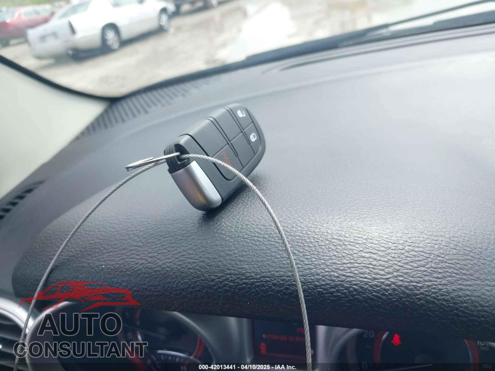 DODGE JOURNEY 2014 - 3C4PDCAB1ET219760