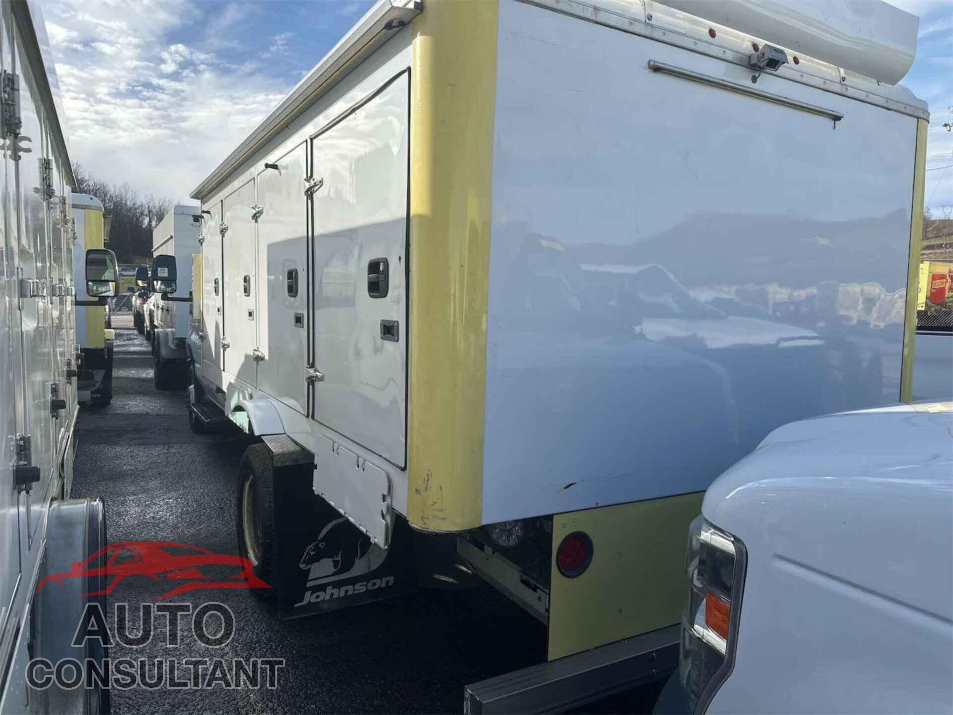 FORD E-450 CUTAWAY 2018 - 1FDXE4FS5JDC33216