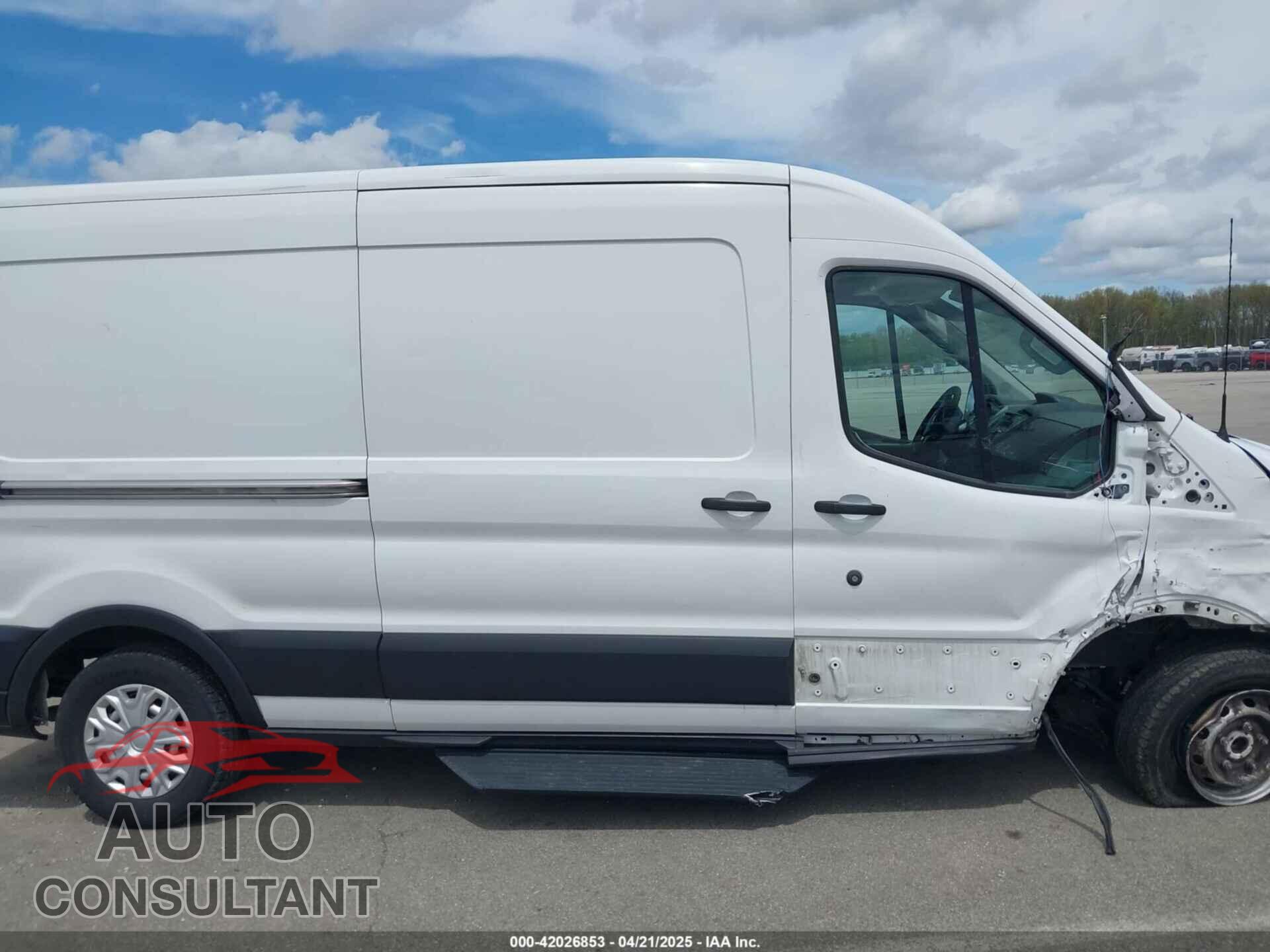 FORD TRANSIT-150 2019 - 1FTYE2CM2KKB21876