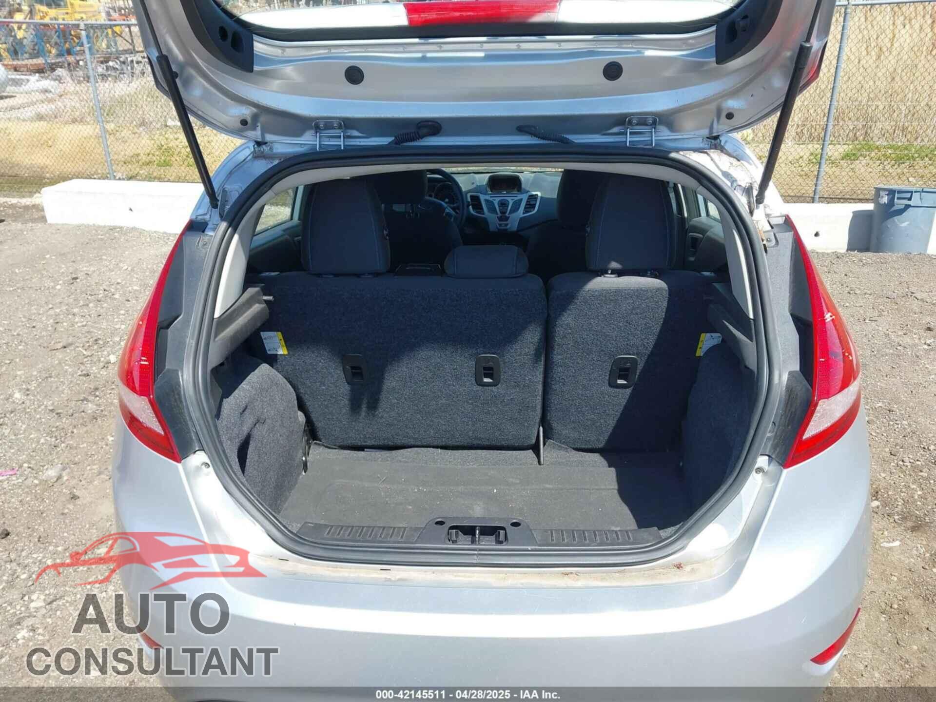 FORD FIESTA 2013 - 3FADP4EJ9DM157685