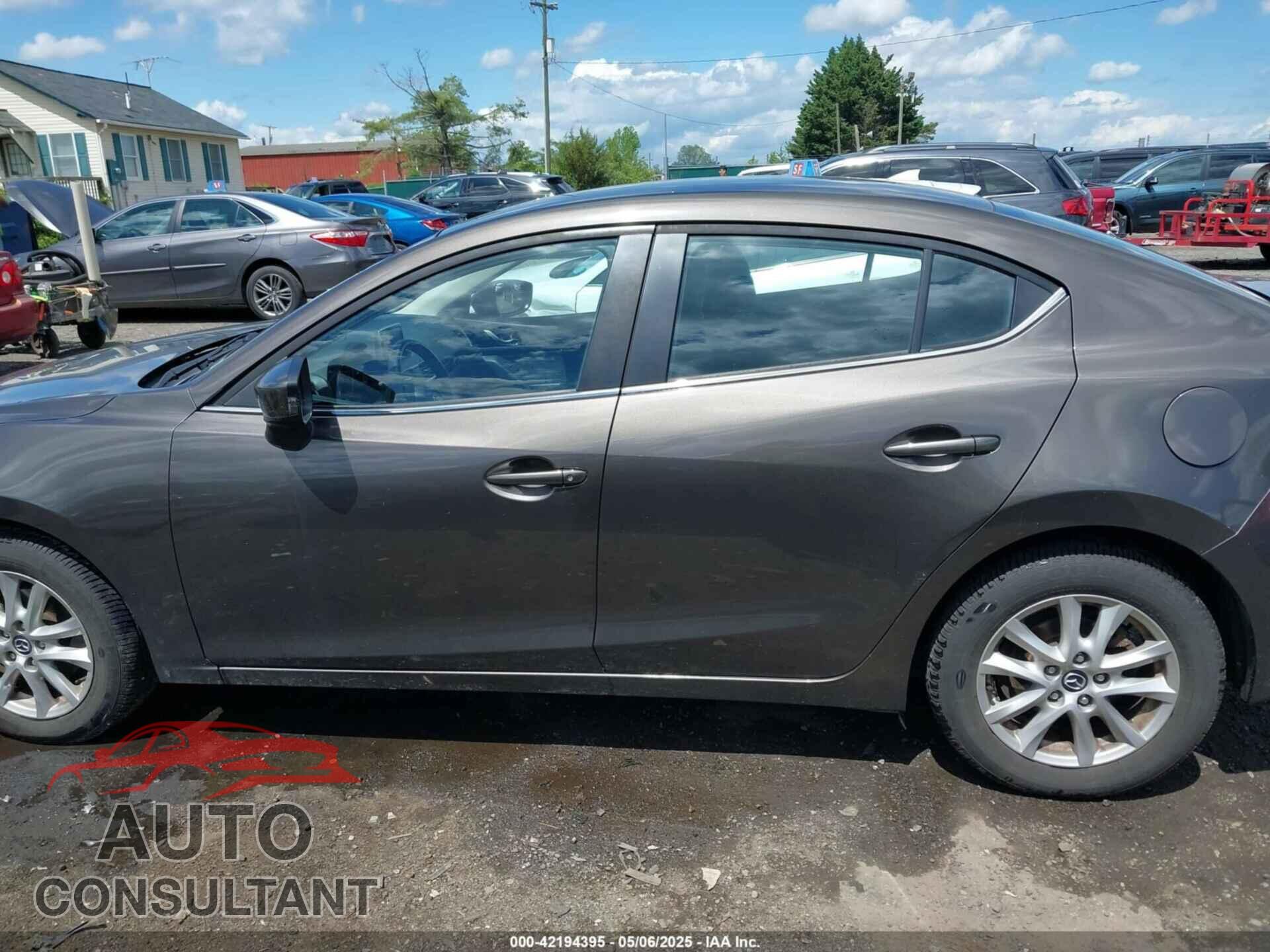 MAZDA MAZDA3 2016 - JM1BM1U76G1326853