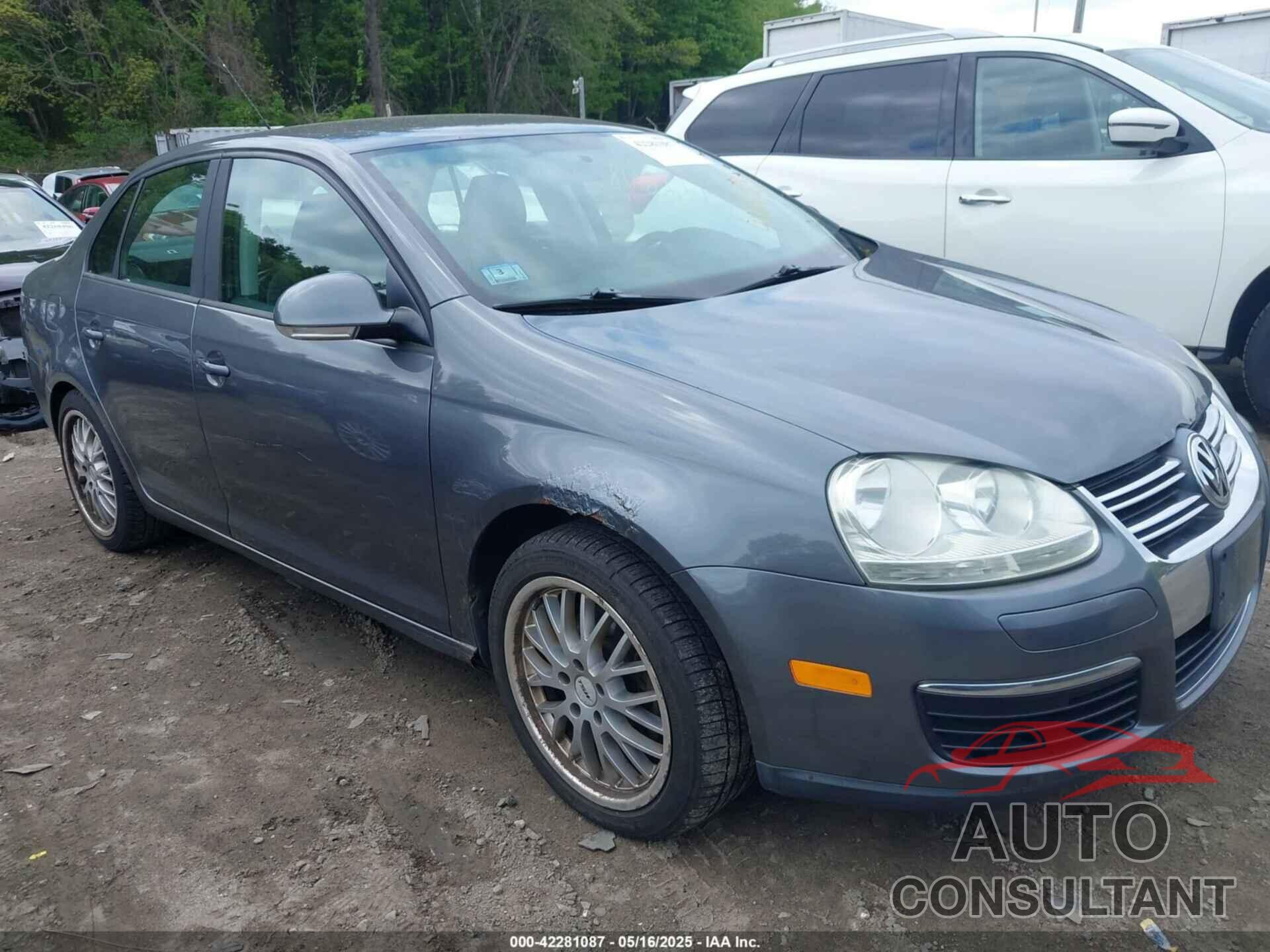 VOLKSWAGEN JETTA 2009 - 3VWJZ71K59M020982