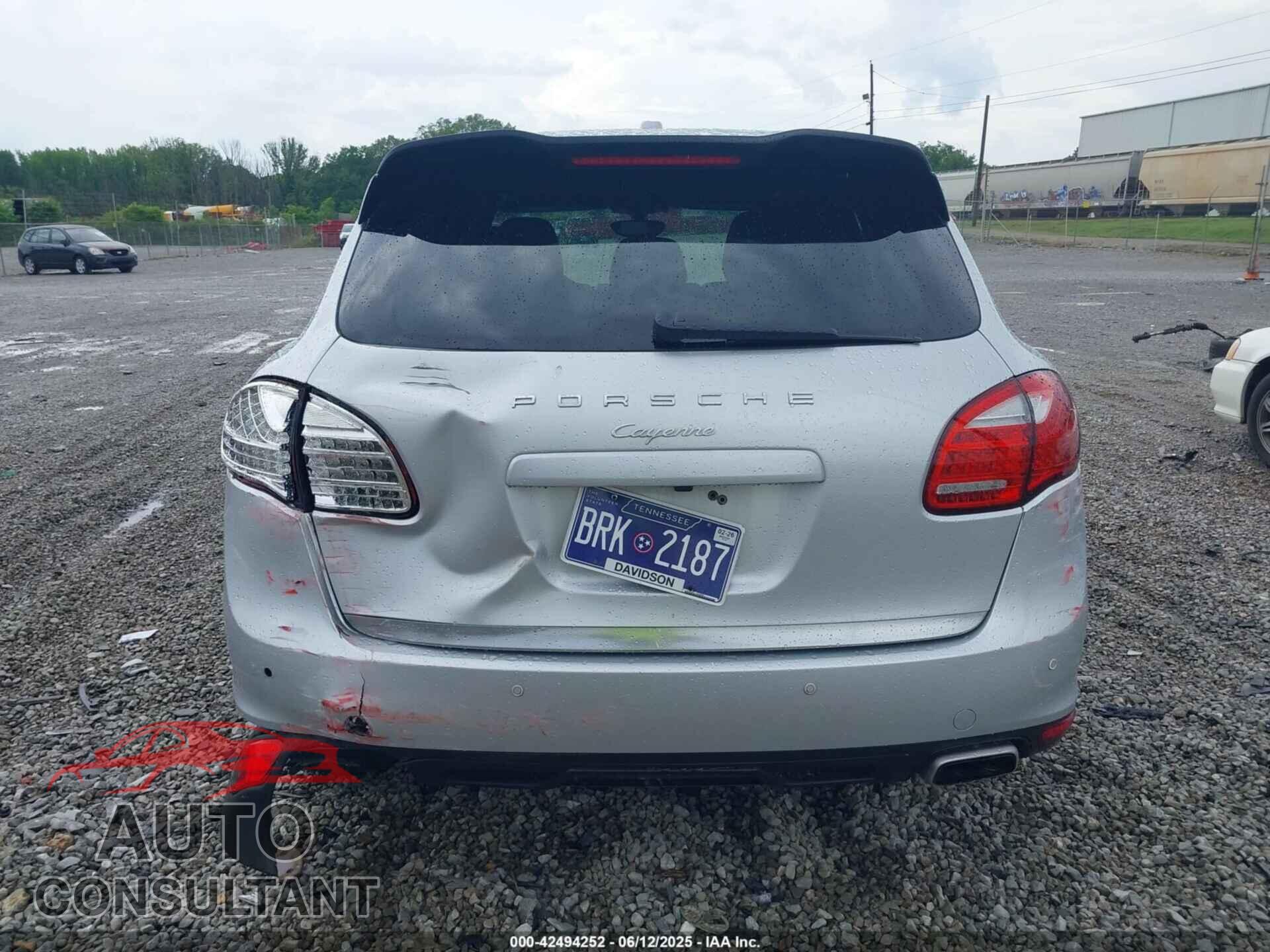 PORSCHE CAYENNE 2013 - WP1AA2A2XDLA04623