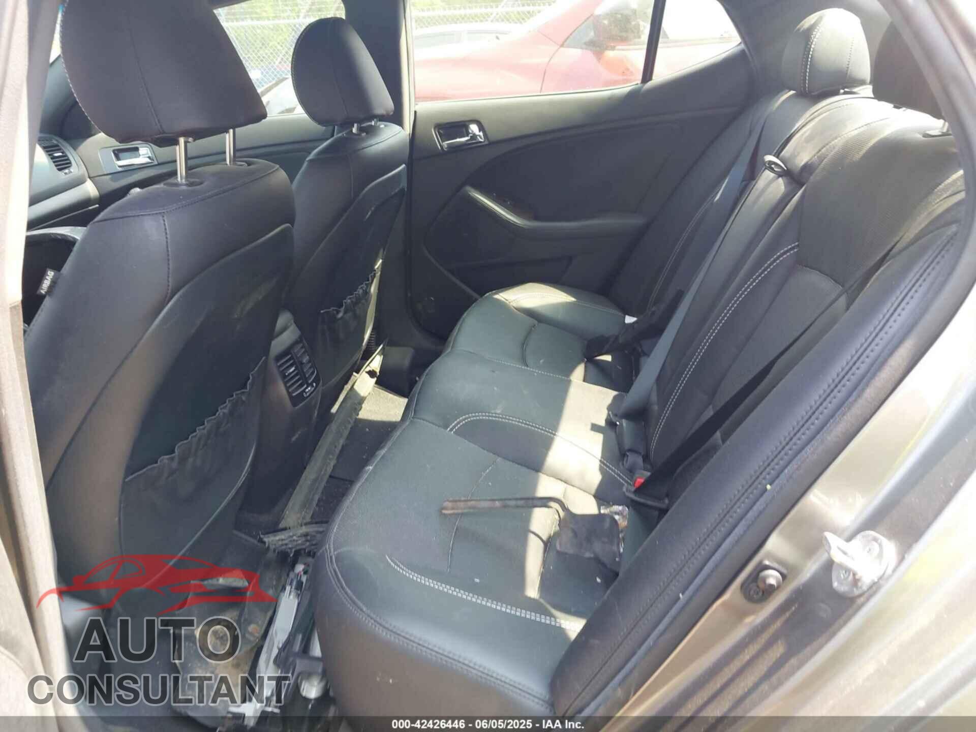 KIA OPTIMA 2013 - 5XXGR4A64DG119351