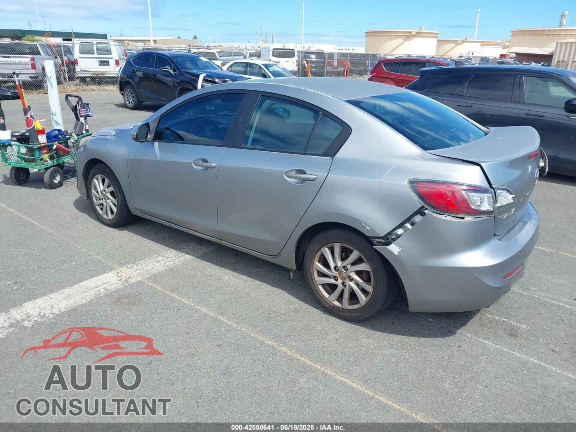 MAZDA MAZDA3 2012 - JM1BL1W74C1655240