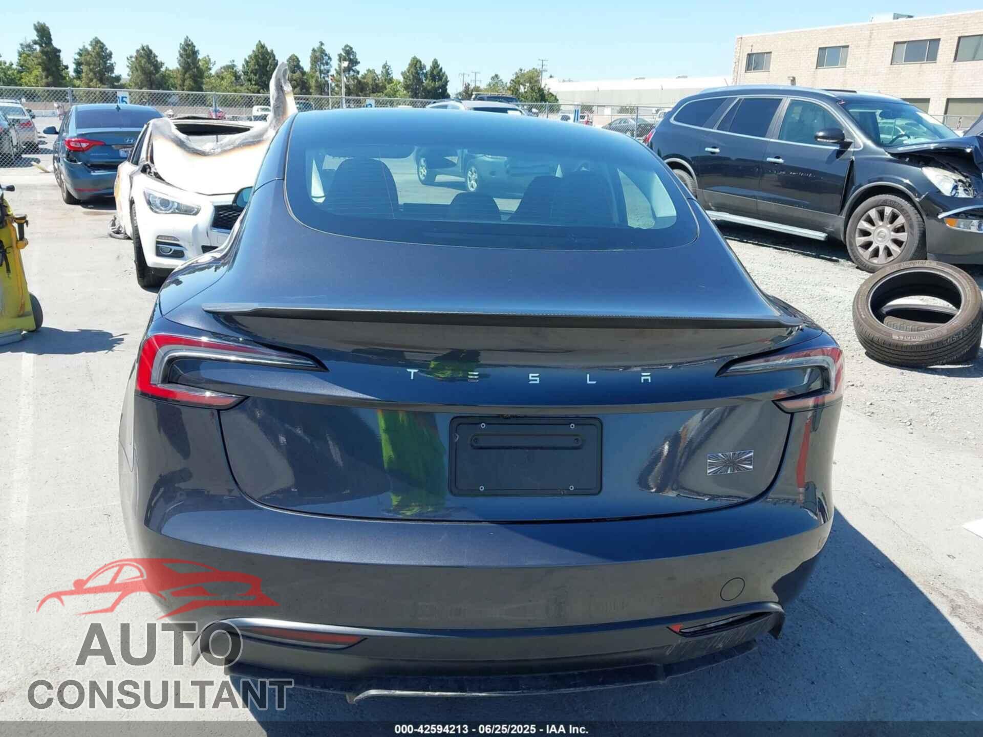 TESLA MODEL 3 2024 - 5YJ3E1ET1RF835966