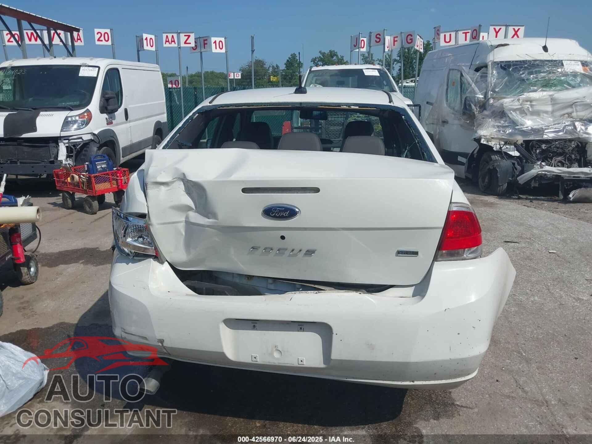 FORD FOCUS 2009 - 1FAHP37N49W102225