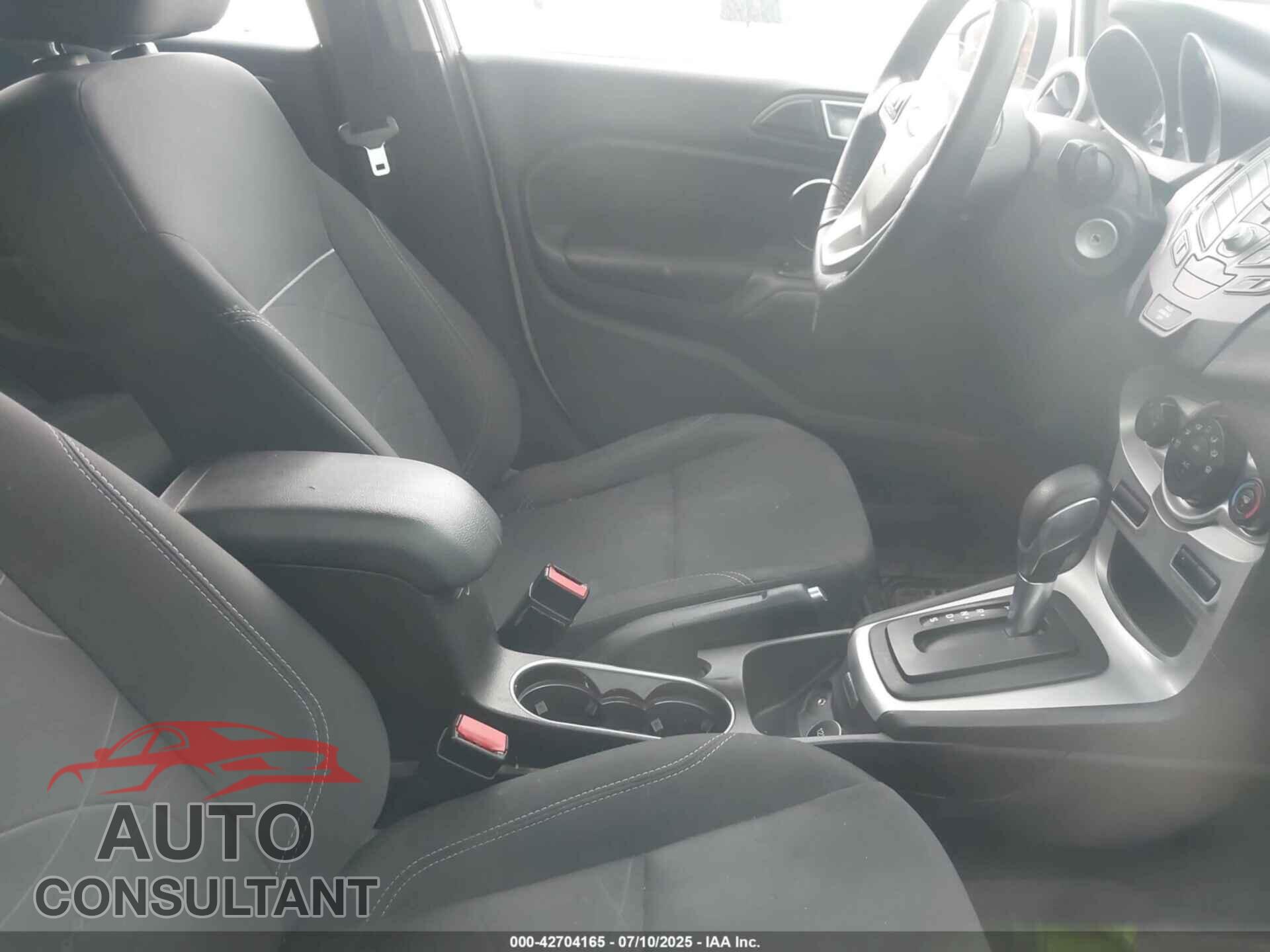 FORD FIESTA 2014 - 3FADP4EJ2EM244149