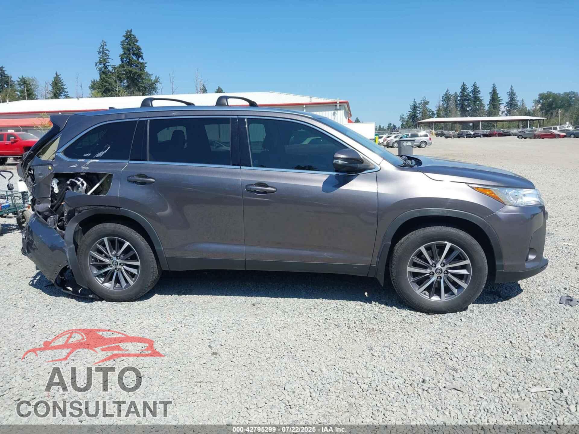 TOYOTA HIGHLANDER 2019 - 5TDJZRFH1KS621663
