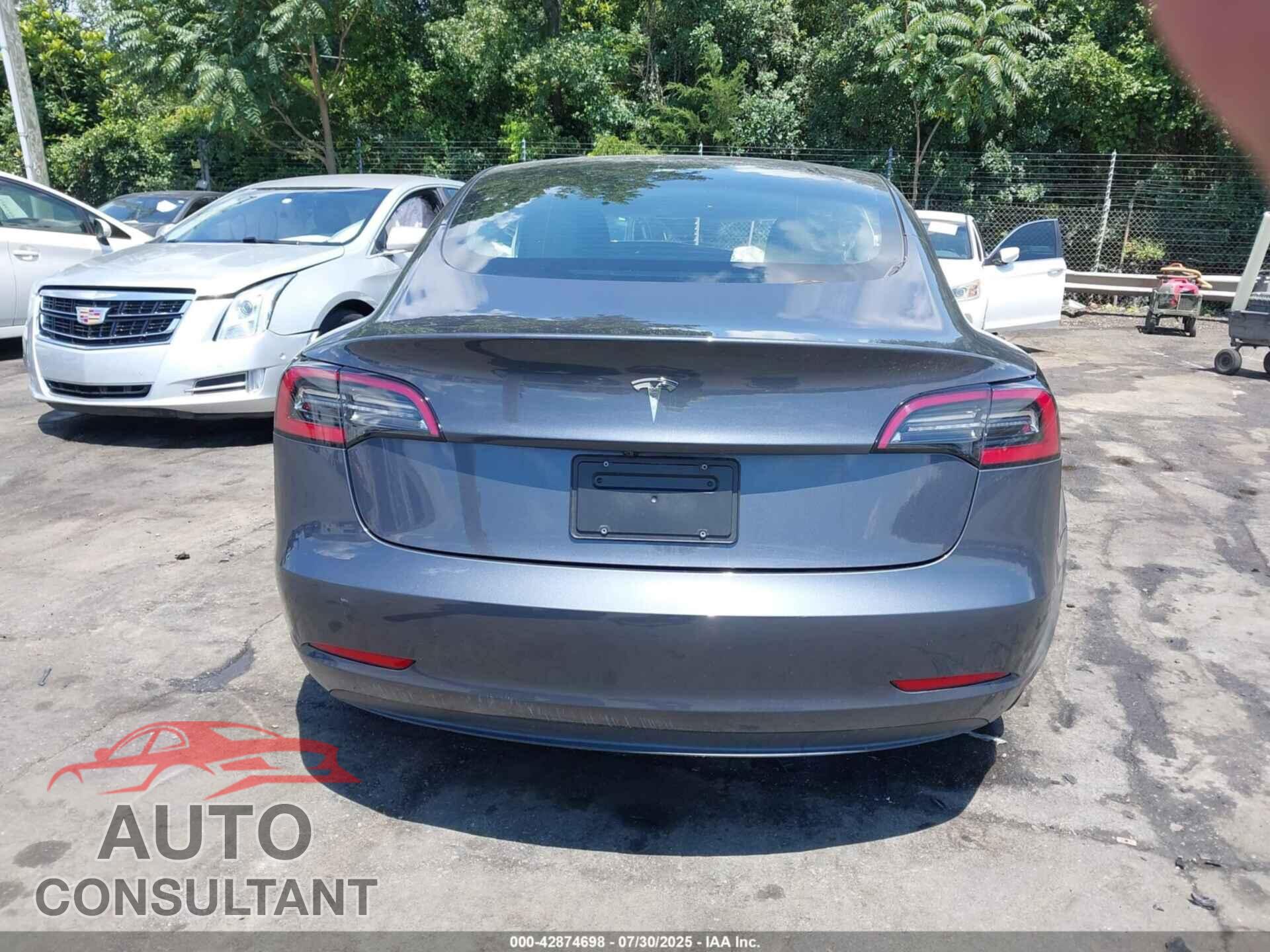 TESLA MODEL 3 2023 - 5YJ3E1EA1PF495715