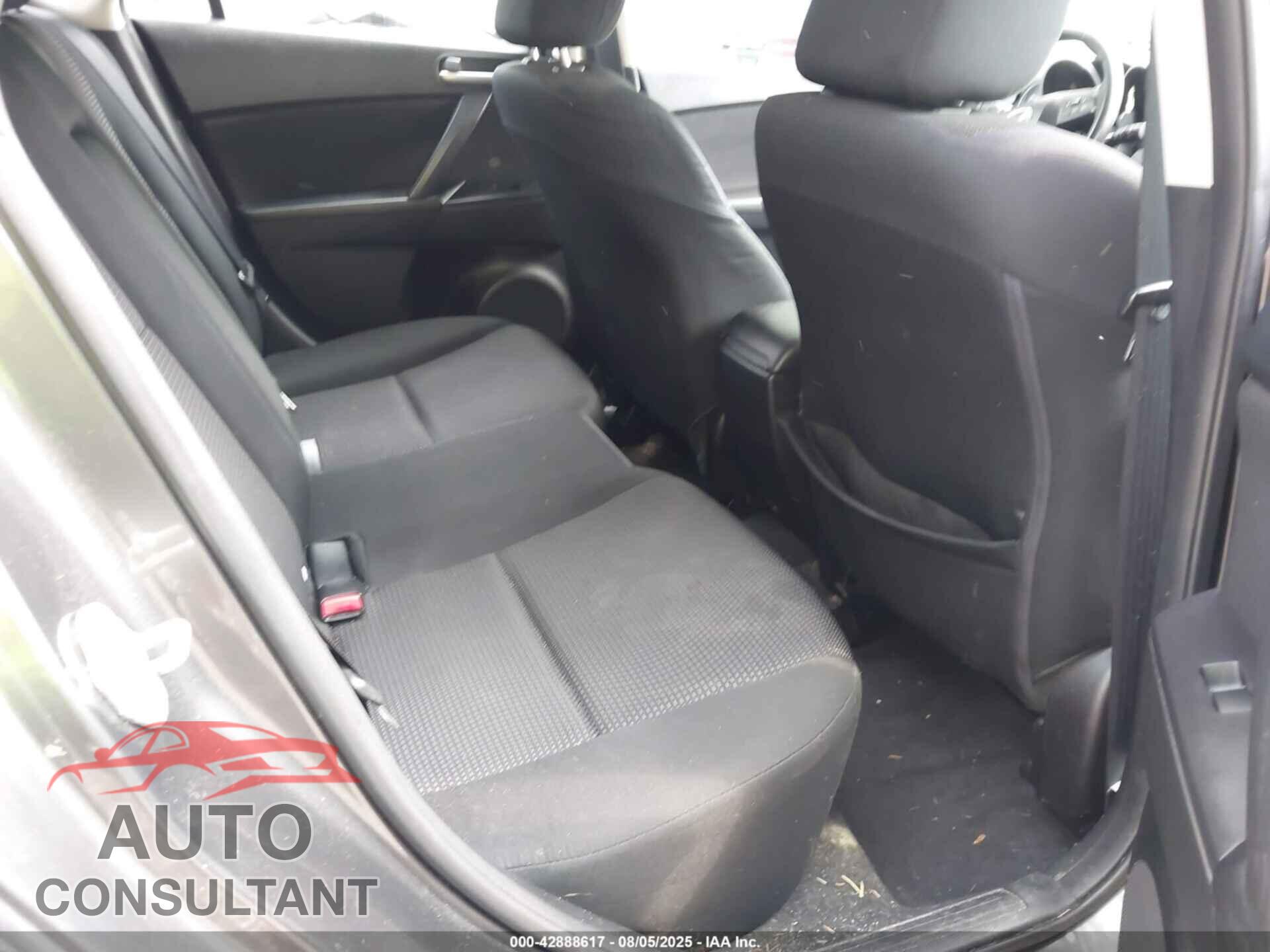 MAZDA MAZDA3 2012 - JM1BL1L88C1567336