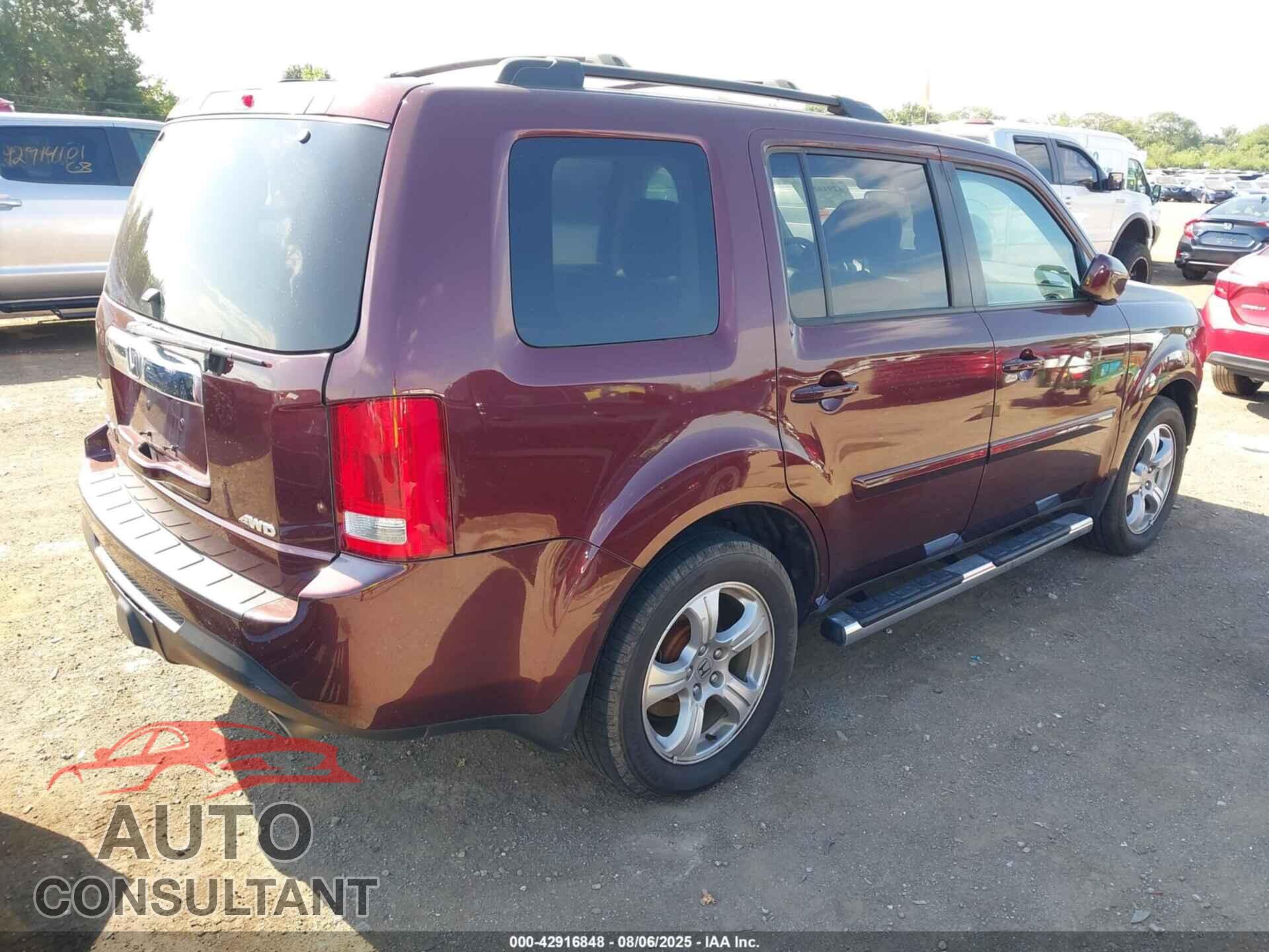 HONDA PILOT 2013 - 5FNYF4H62DB011252