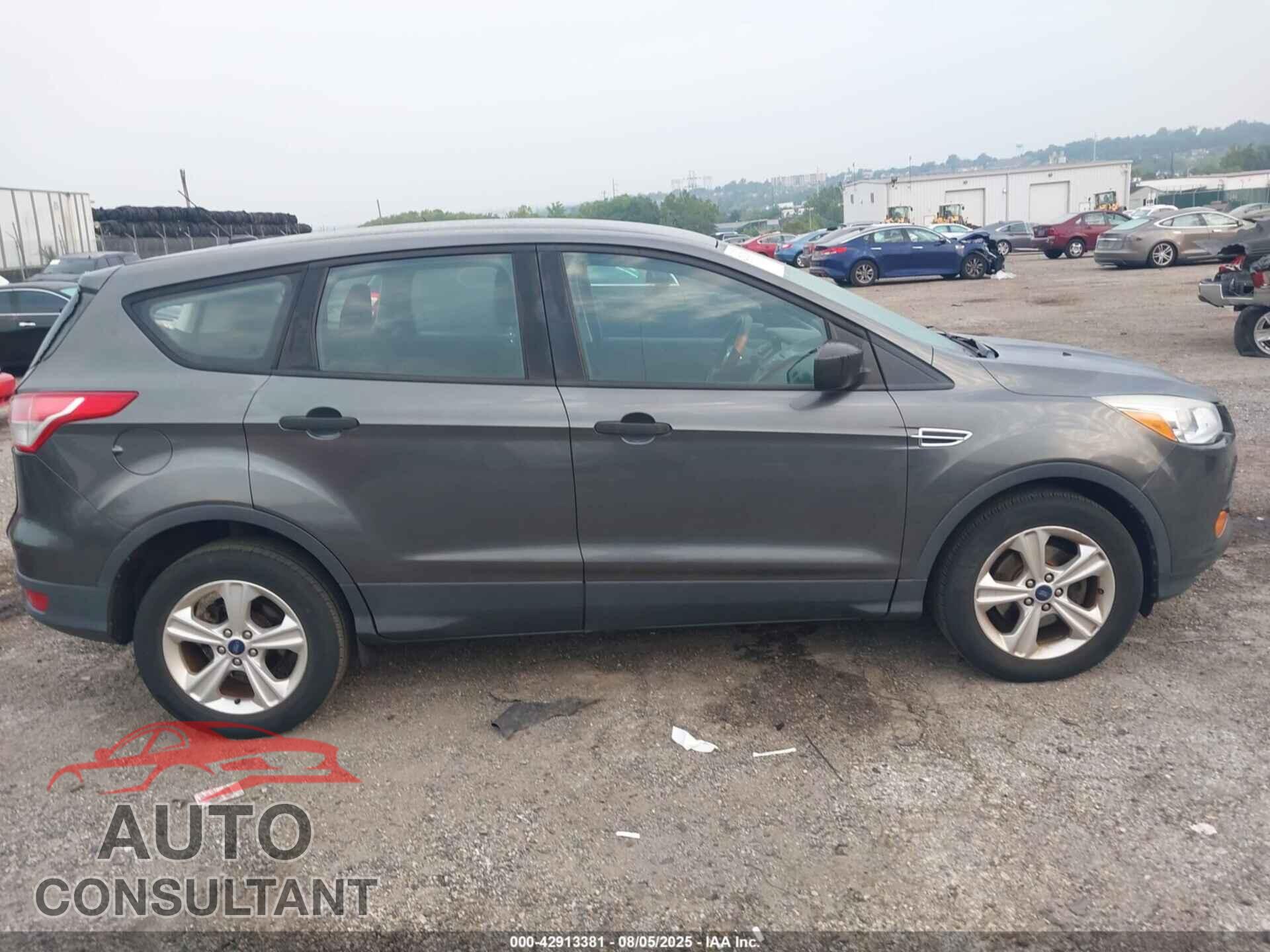 FORD ESCAPE 2015 - 1FMCU0F72FUC85061