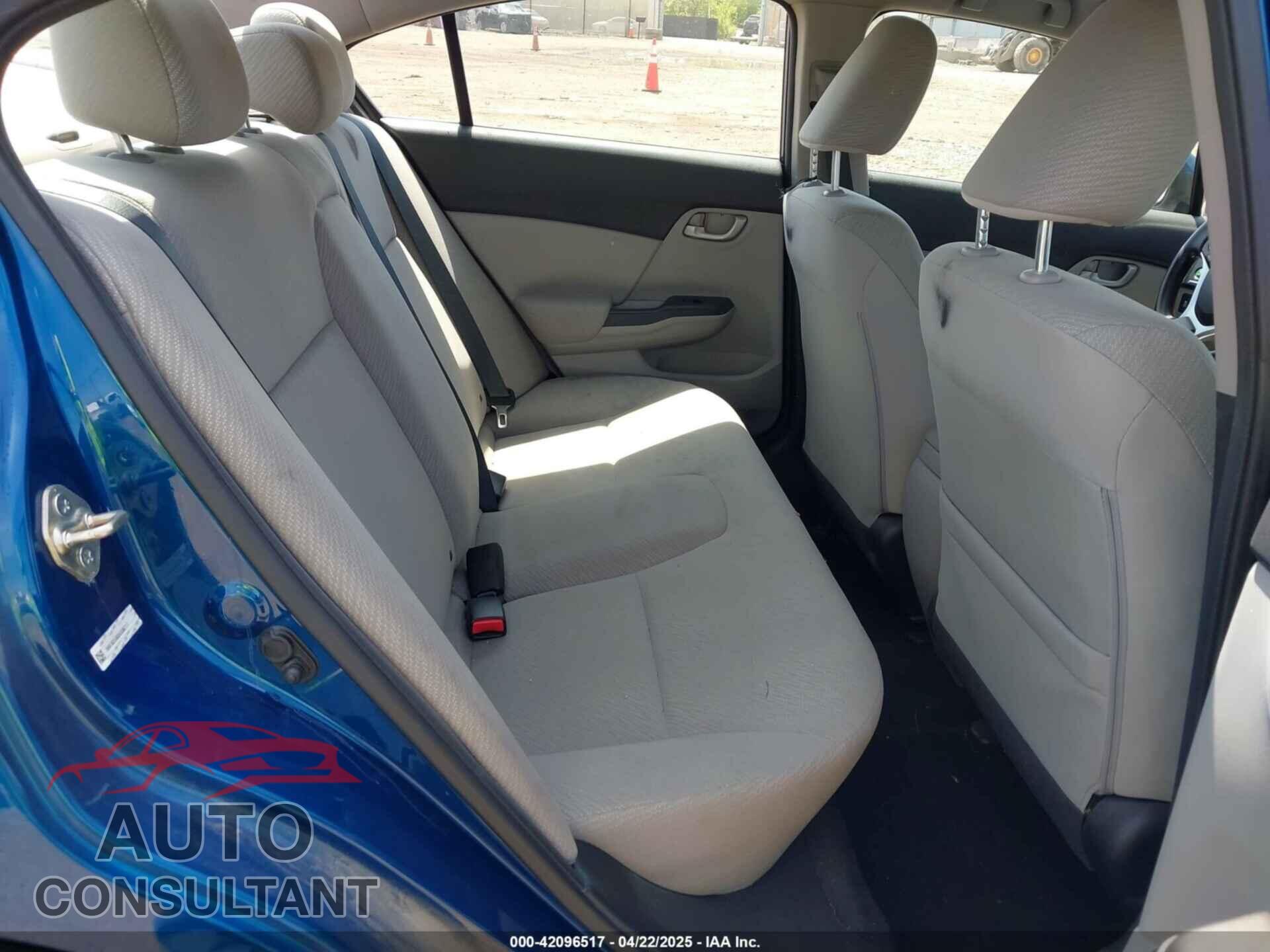HONDA CIVIC 2013 - 19XFB2E50DE038717