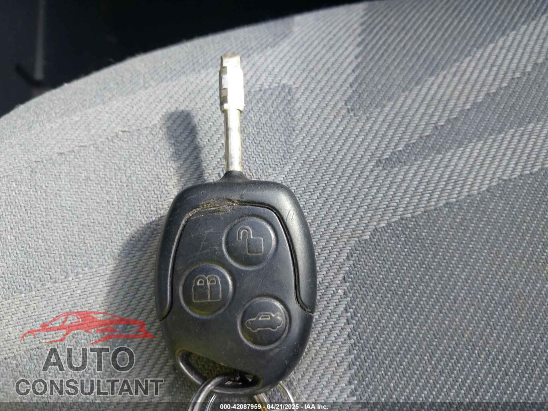 FORD TRANSIT CONNECT 2013 - NM0LS7DN4DT164908