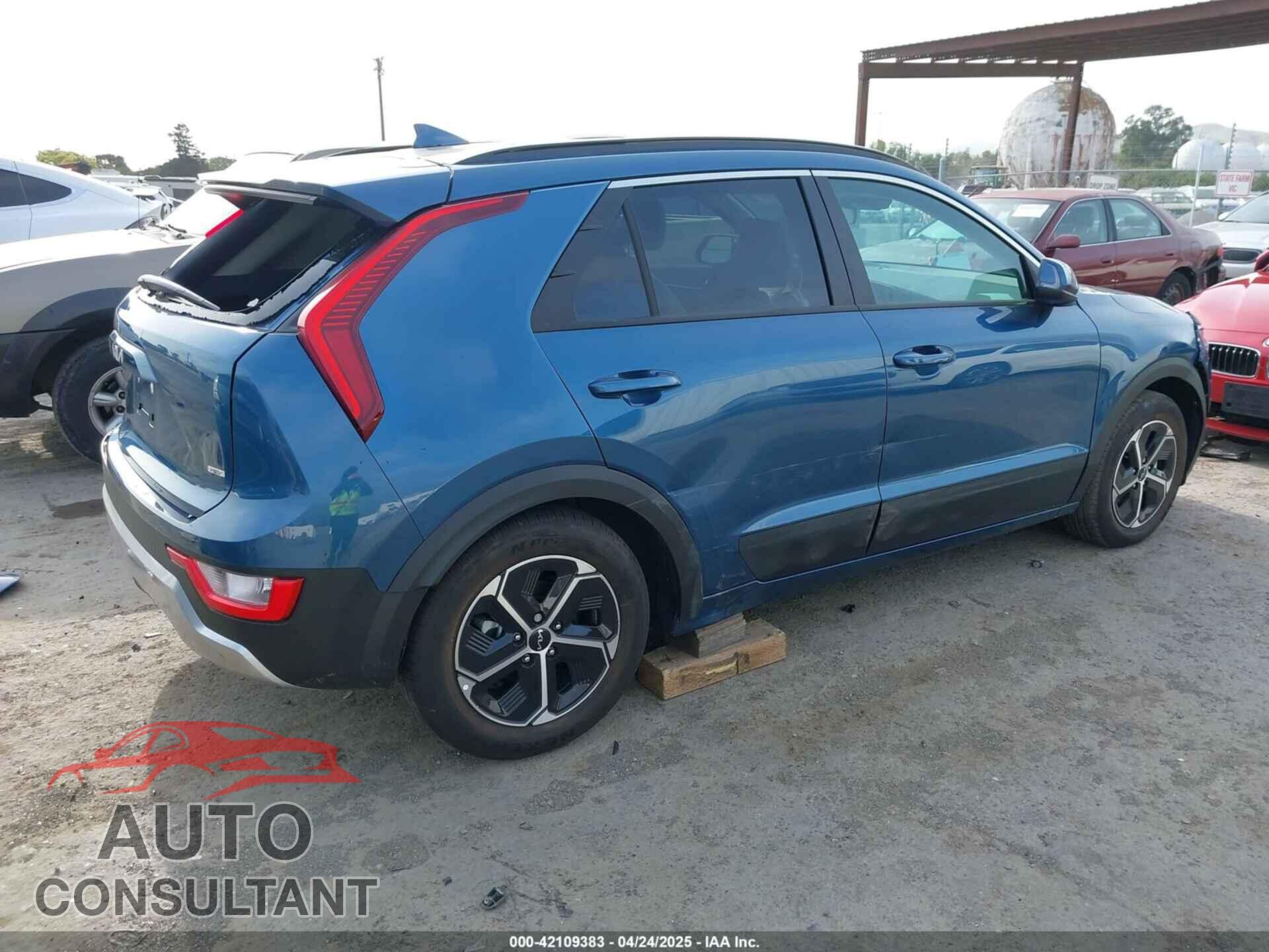 KIA NIRO 2023 - KNDCR3LE7P5090577