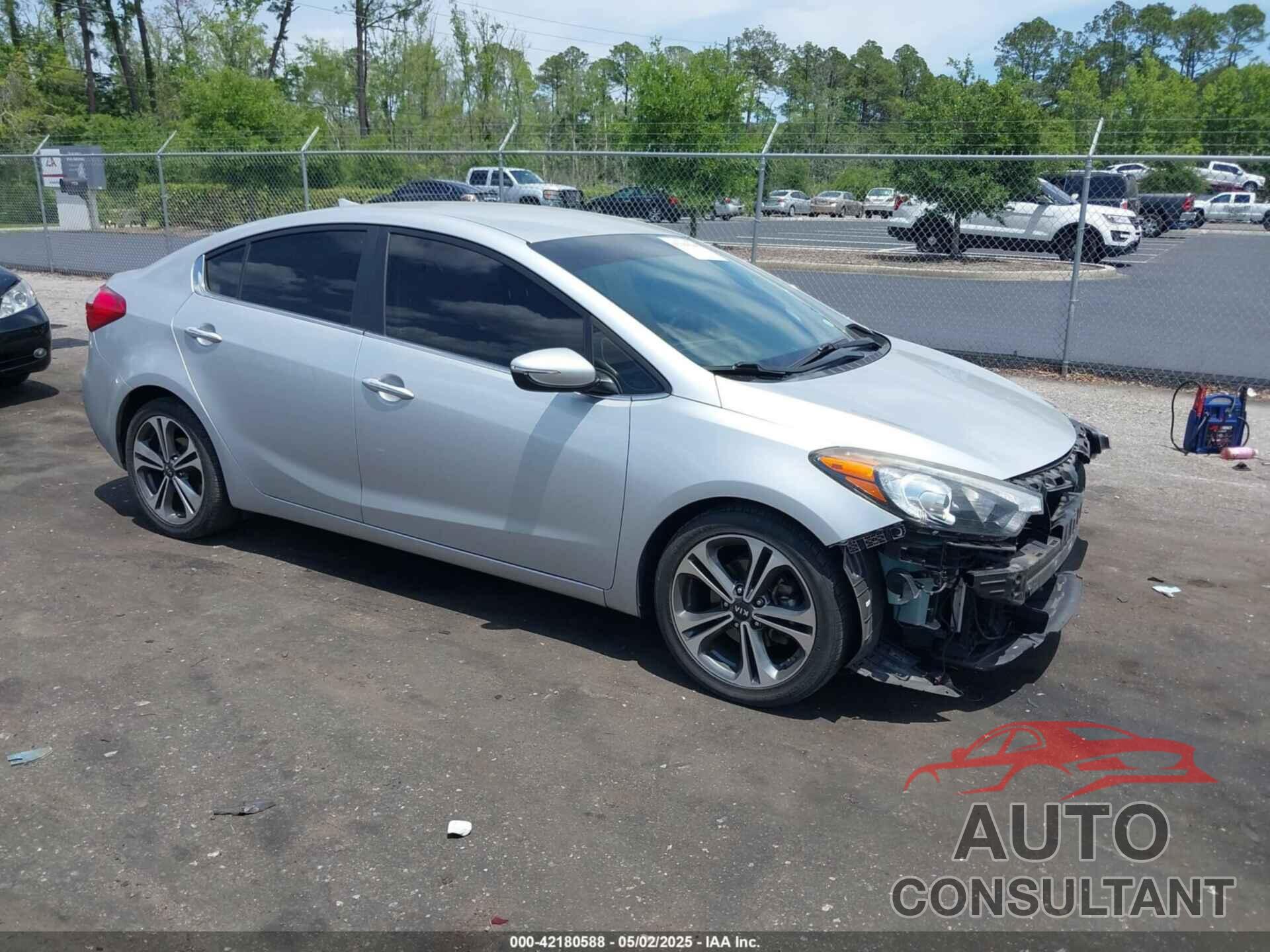 KIA FORTE 2015 - KNAFX4A8XF5362542