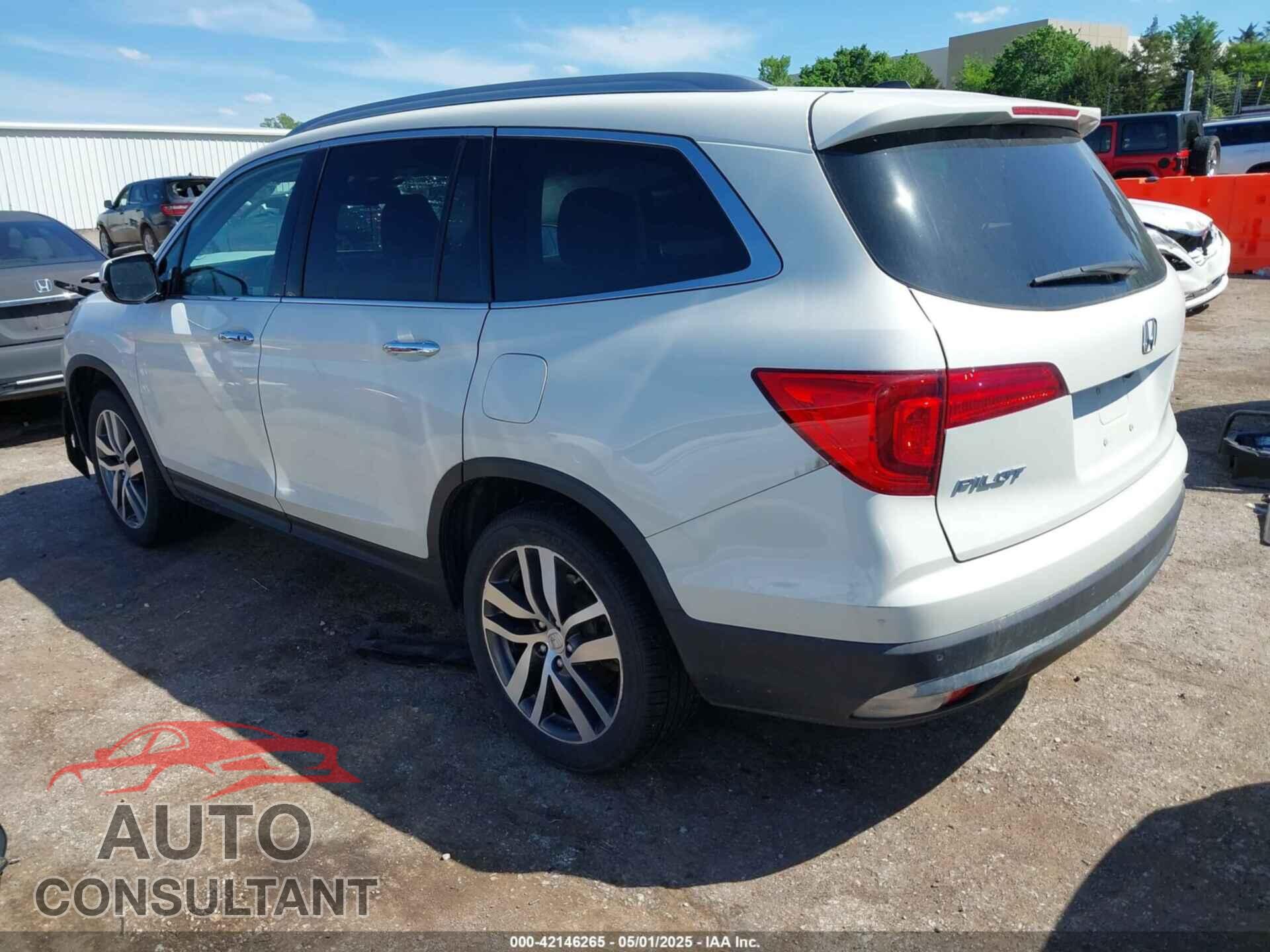 HONDA PILOT 2018 - 5FNYF6H95JB001137