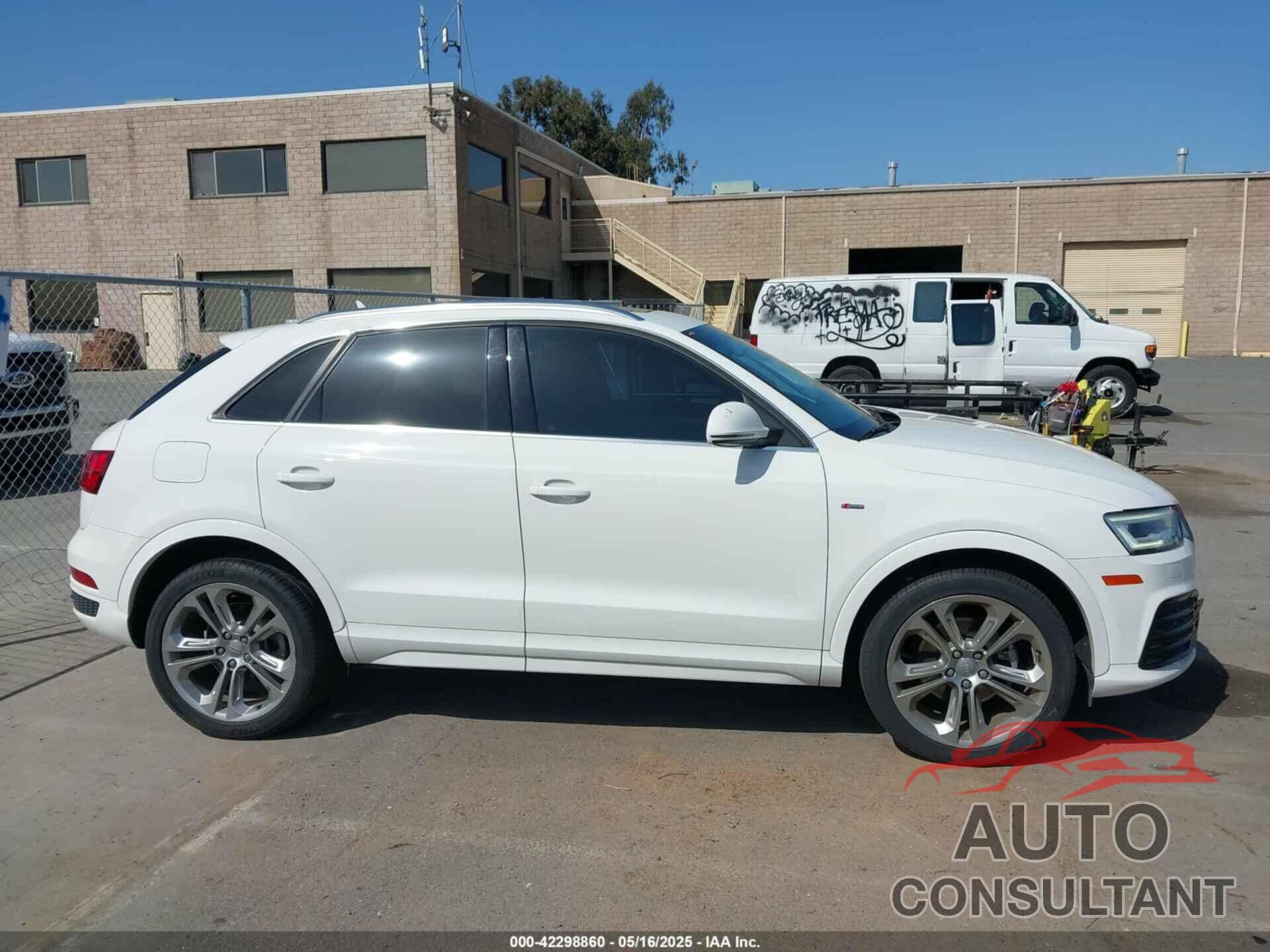 AUDI Q3 2016 - WA1GFCFS8GR007138