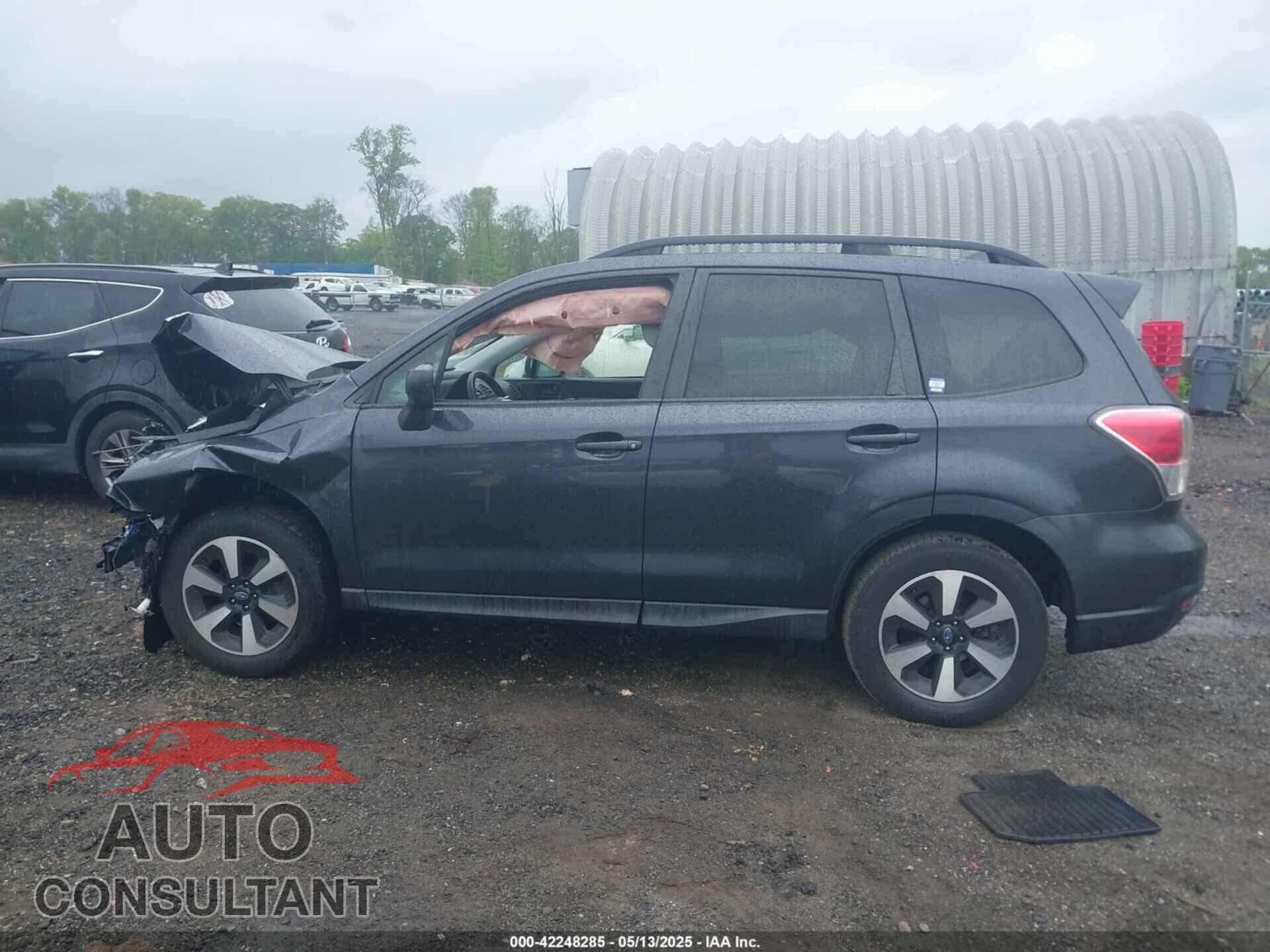 SUBARU FORESTER 2018 - JF2SJAEC4JH563443