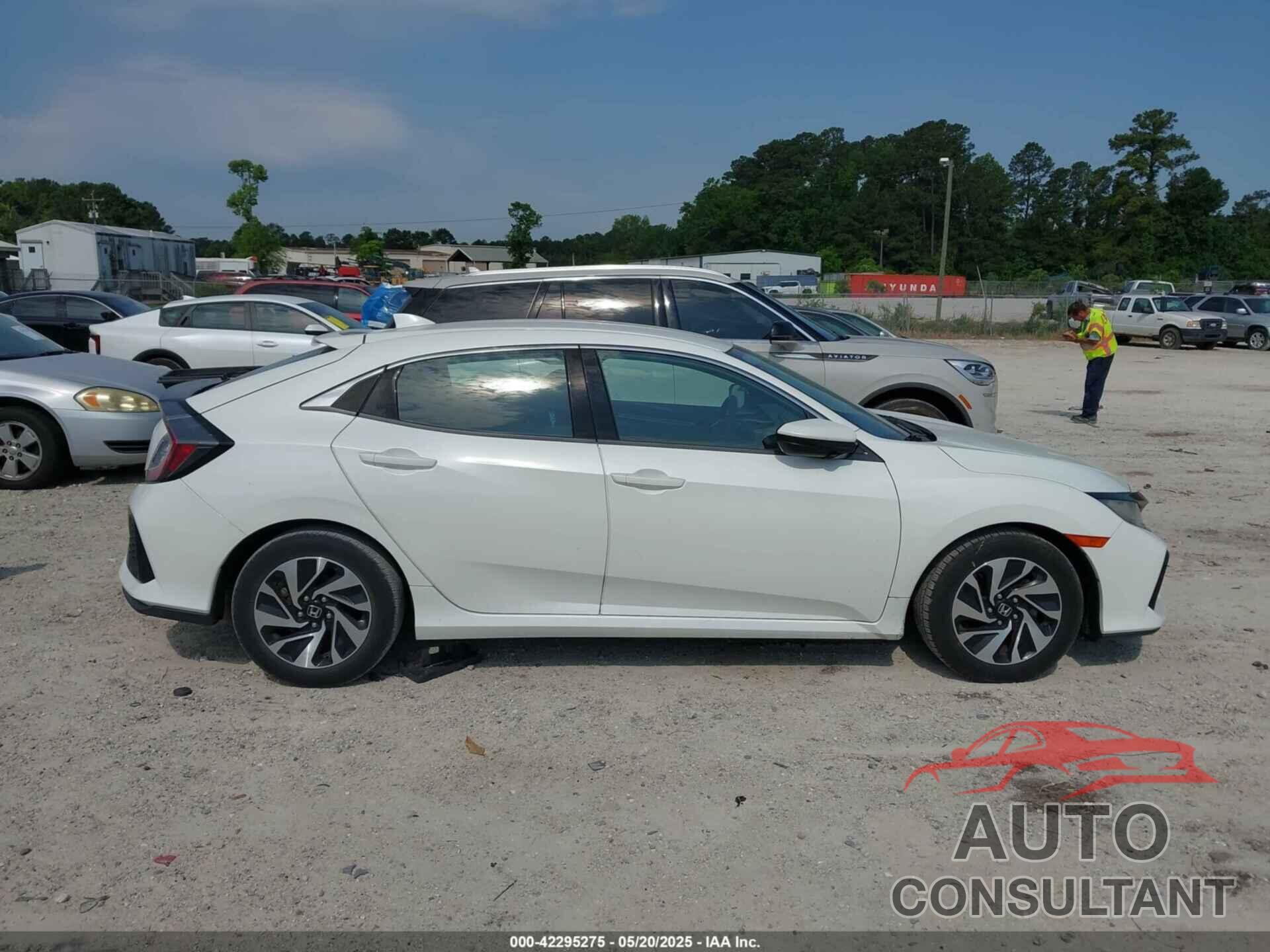 HONDA CIVIC 2017 - SHHFK7H20HU223881