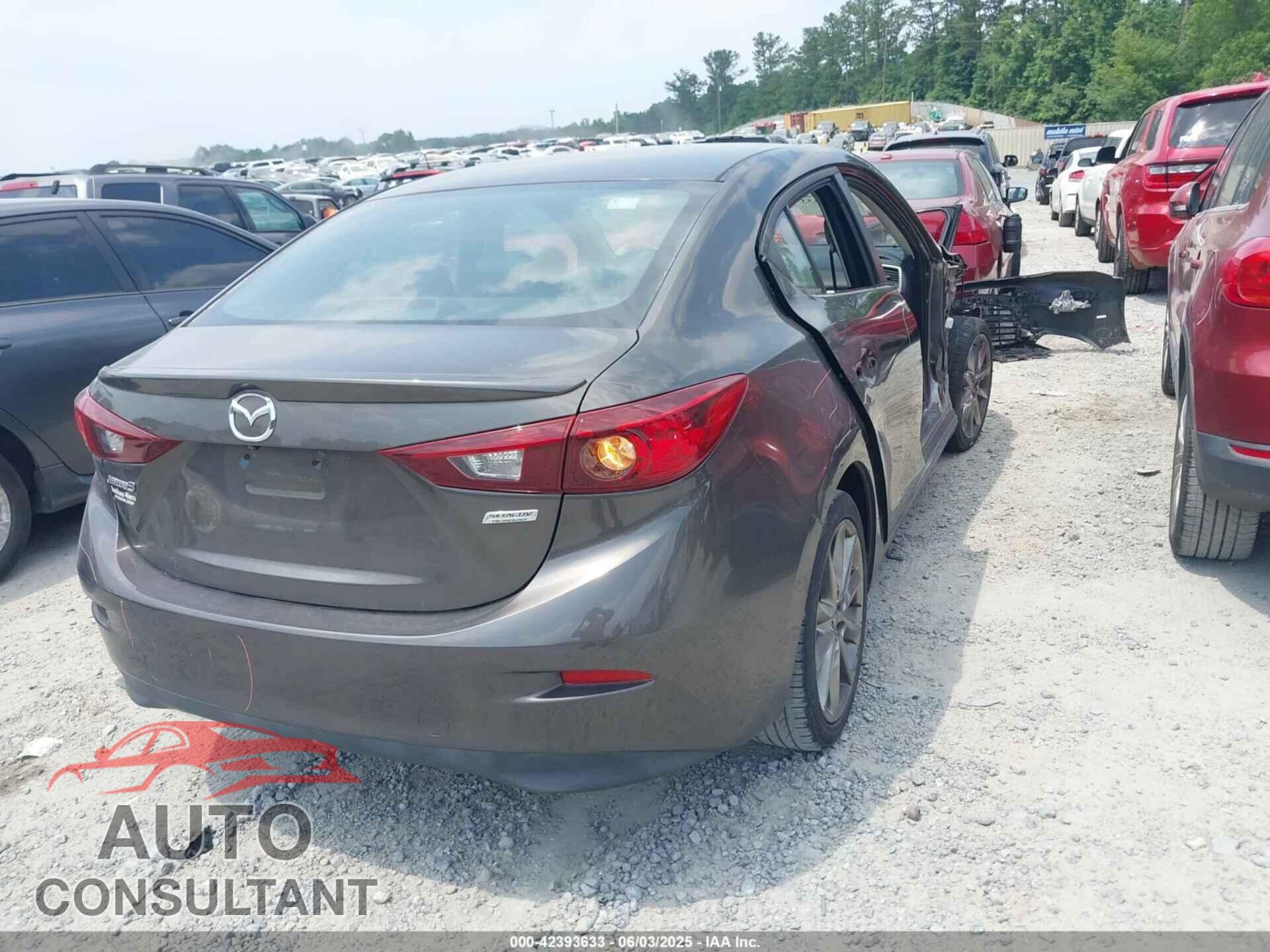 MAZDA MAZDA3 2018 - 3MZBN1V37JM164554