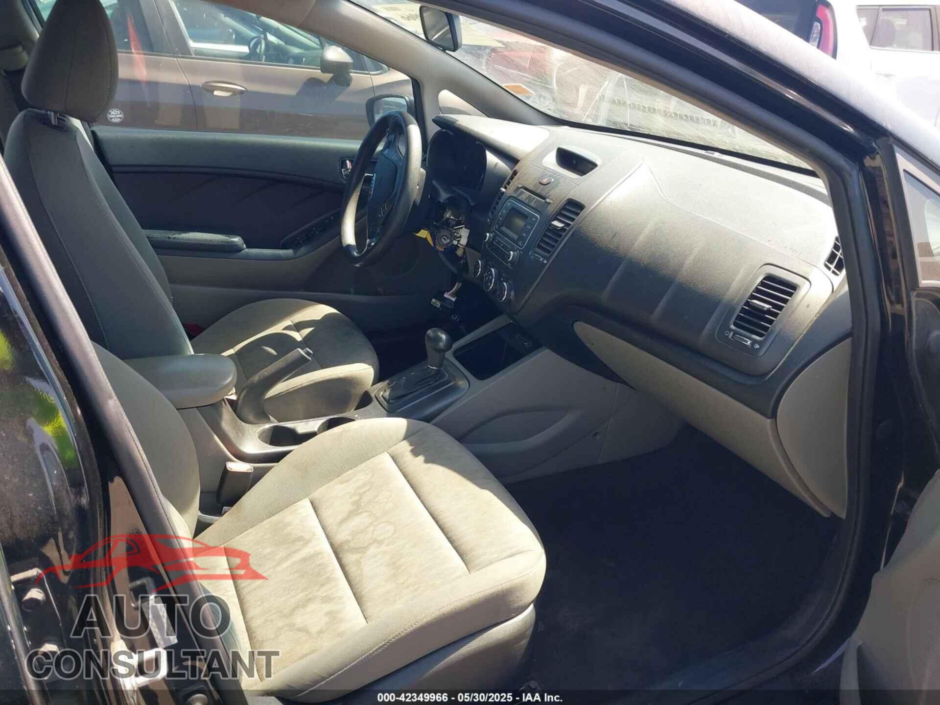 KIA FORTE 2015 - KNAFK4A65F5367371