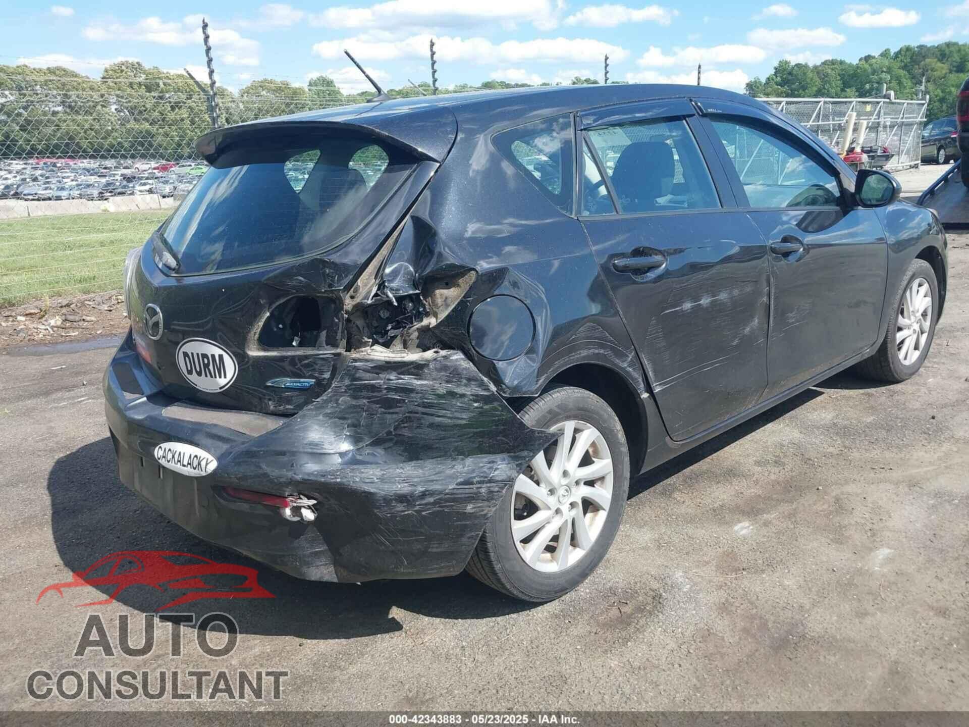 MAZDA MAZDA3 2012 - JM1BL1L77C1550308